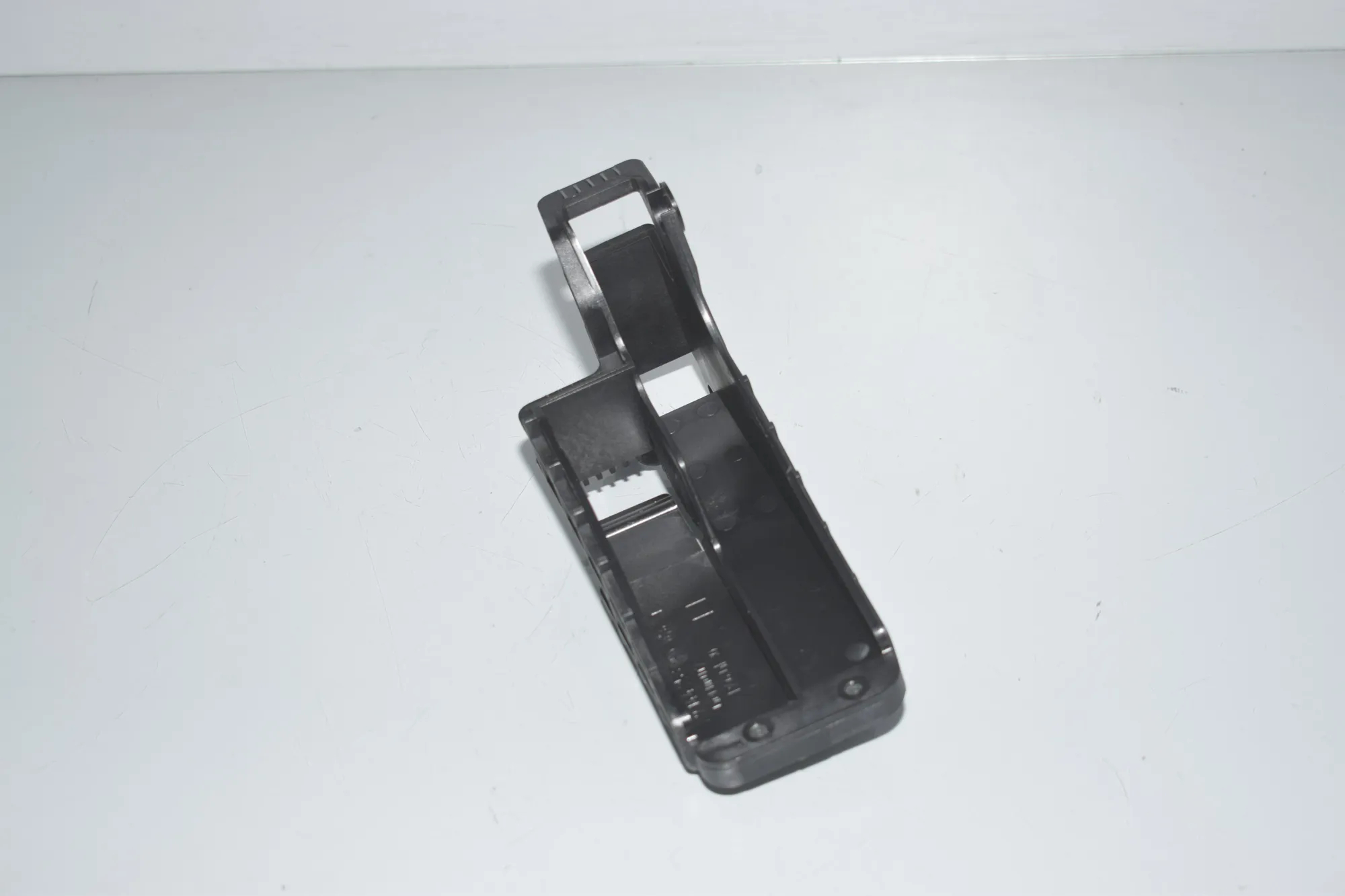 Bracket – OEM 9144253 · BMW 5 Touring (F11) M 550 d xDrive 2014 – 4