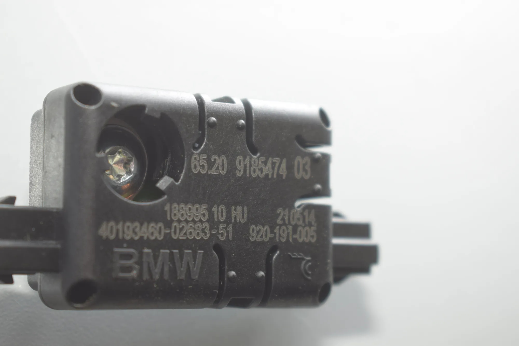 Antenna Amplifier – OEM 9185474 · BMW 5 Touring (F11) M 550 d xDrive 2014 – 5