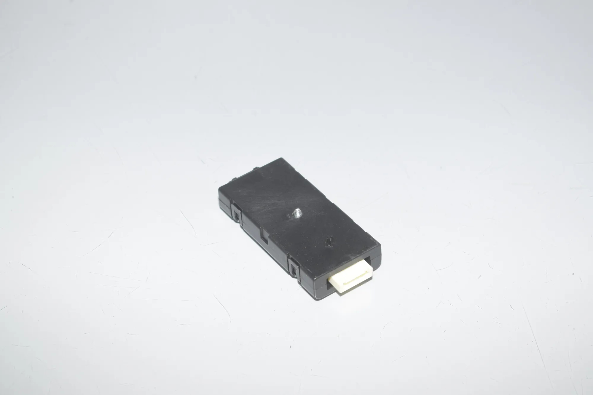 Antenna Amplifier – OEM 9199865 · BMW 5 Touring (F11) M 550 d xDrive 2014 – 3