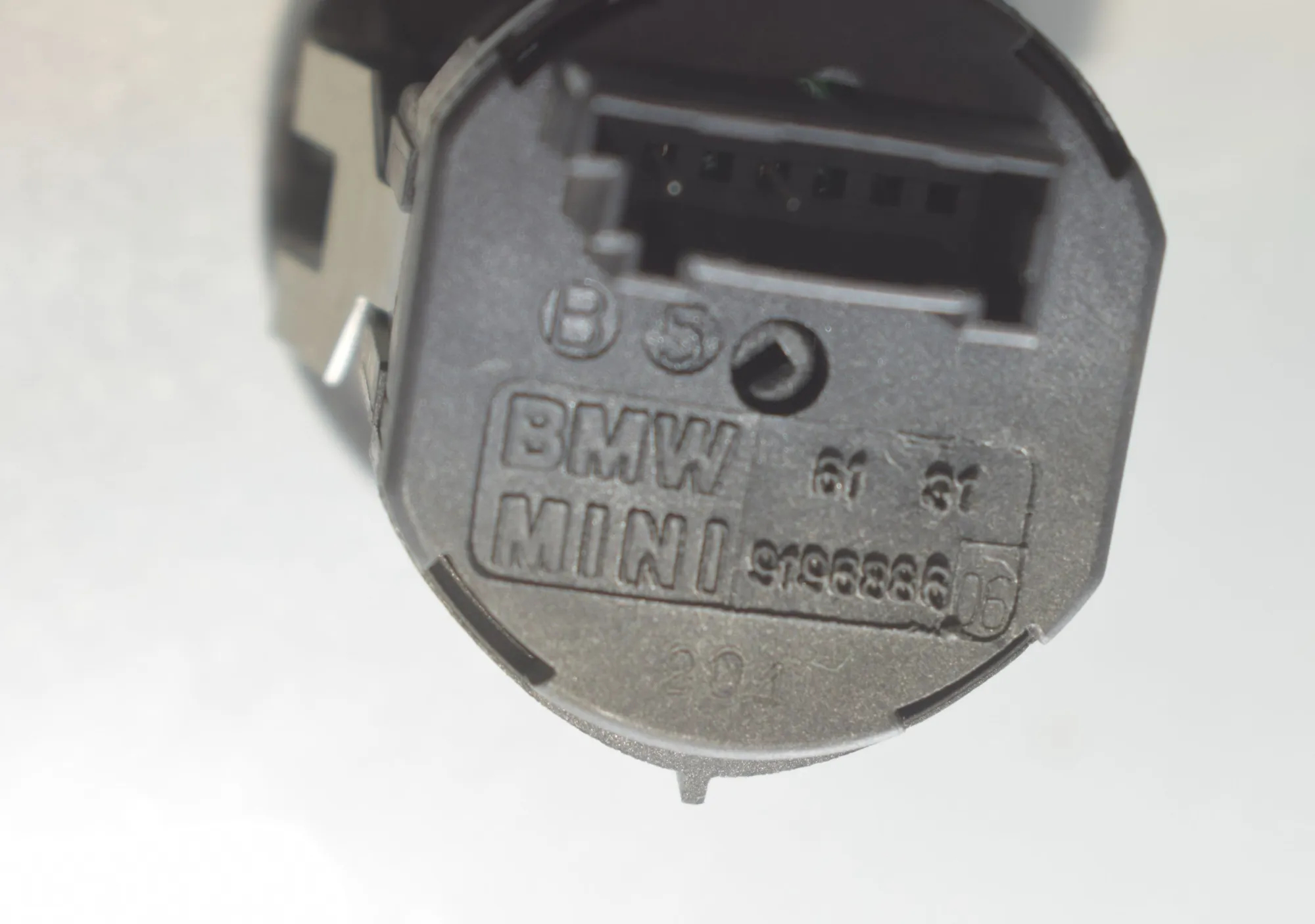 SRS Switch – OEM 9196886 · BMW 5 Touring (F11) M 550 d xDrive 2014 – 7