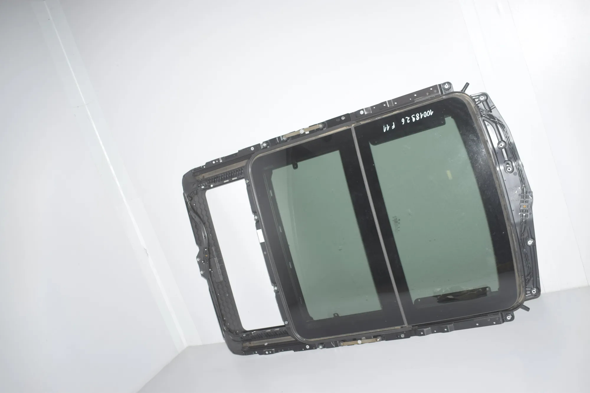 Sunroof – OEM 8038192 · BMW 5 Touring (F11) M 550 d xDrive 2014 – 7