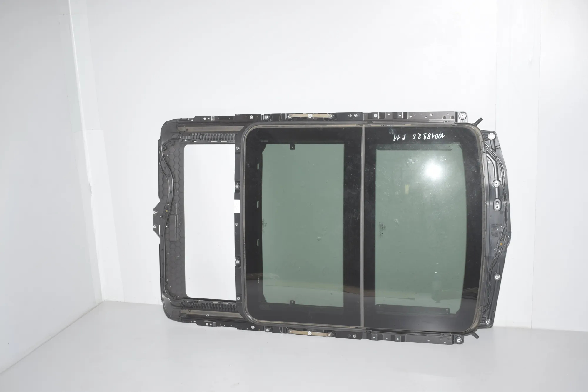 Sunroof – OEM 8038192 · BMW 5 Touring (F11) M 550 d xDrive 2014 – 6