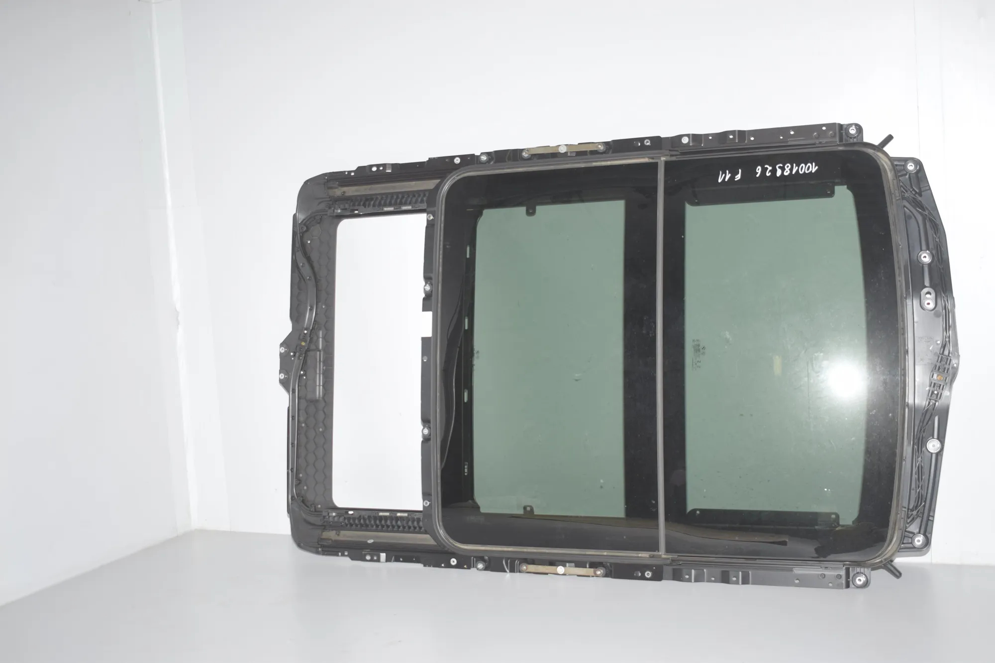 Sunroof – OEM 8038192 · BMW 5 Touring (F11) M 550 d xDrive 2014 – 4