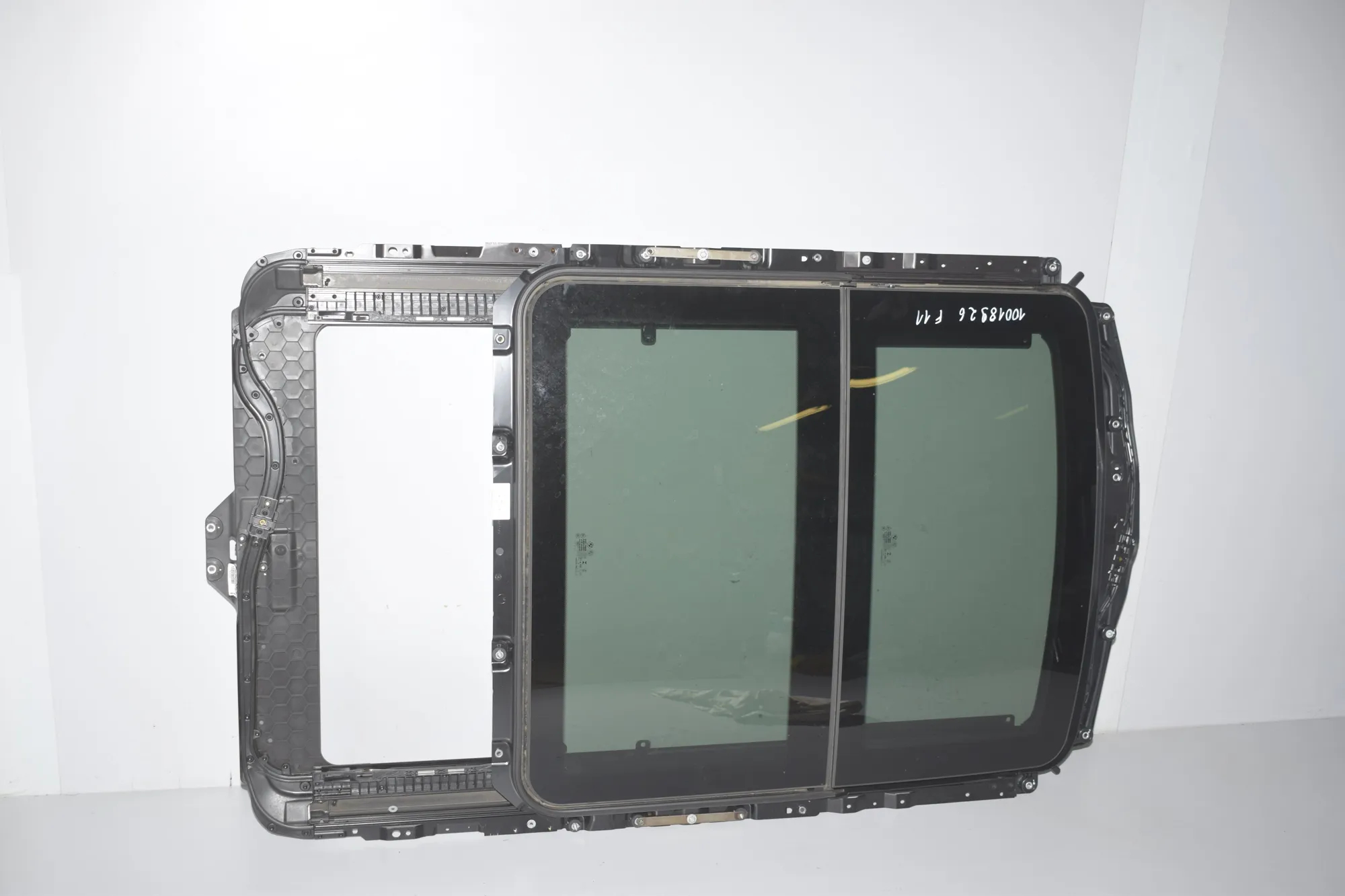 Sunroof – OEM 8038192 · BMW 5 Touring (F11) M 550 d xDrive 2014 – 3