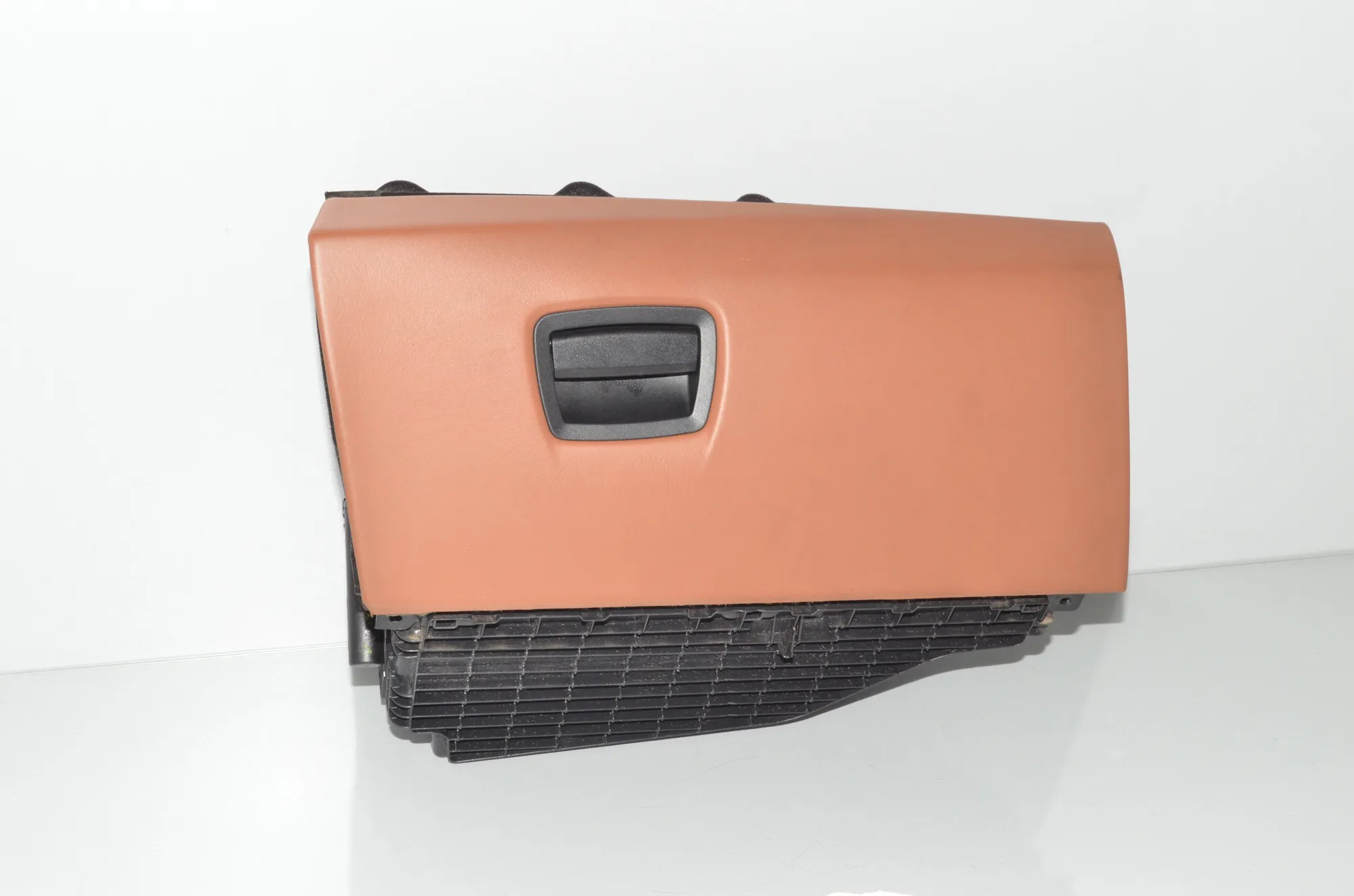 Glove Compartment – OEM 9166683 · BMW 5 Touring (F11) M 550 d xDrive 2014