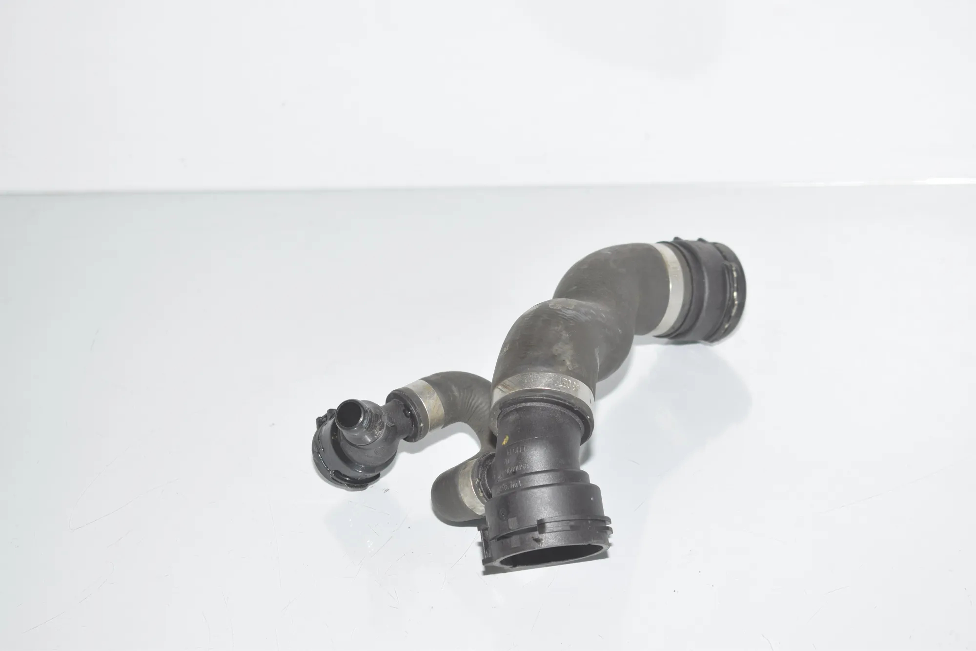 Coolant Hose Pipe – OEM 8506090 · BMW 5 Touring (F11) M 550 d xDrive 2014 – 2
