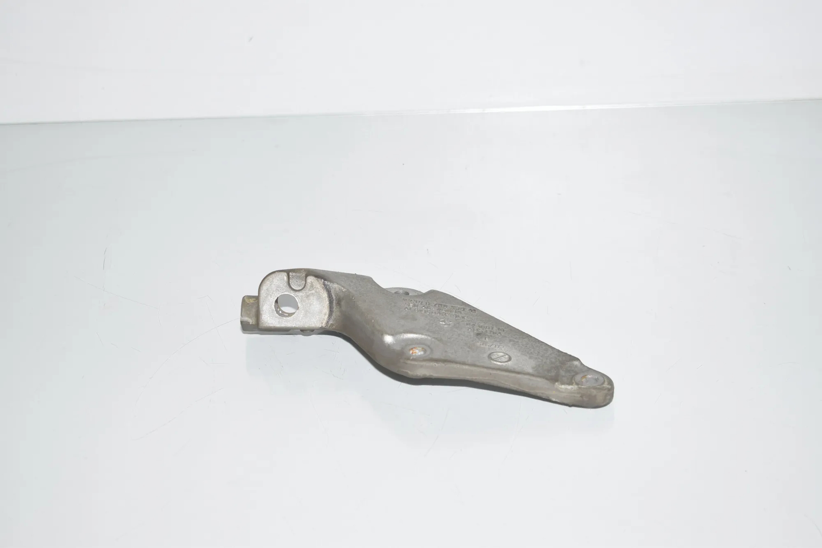 Gearbox Mount Bracket – OEM 6788559 · BMW 5 Touring (F11) M 550 d xDrive 2014