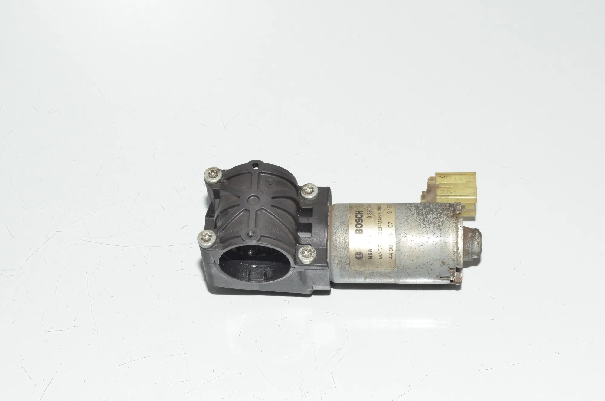 Front Left Seat Control Motor – OEM 9168757 · BMW X5 (E70) M 50 d 2013 – 3
