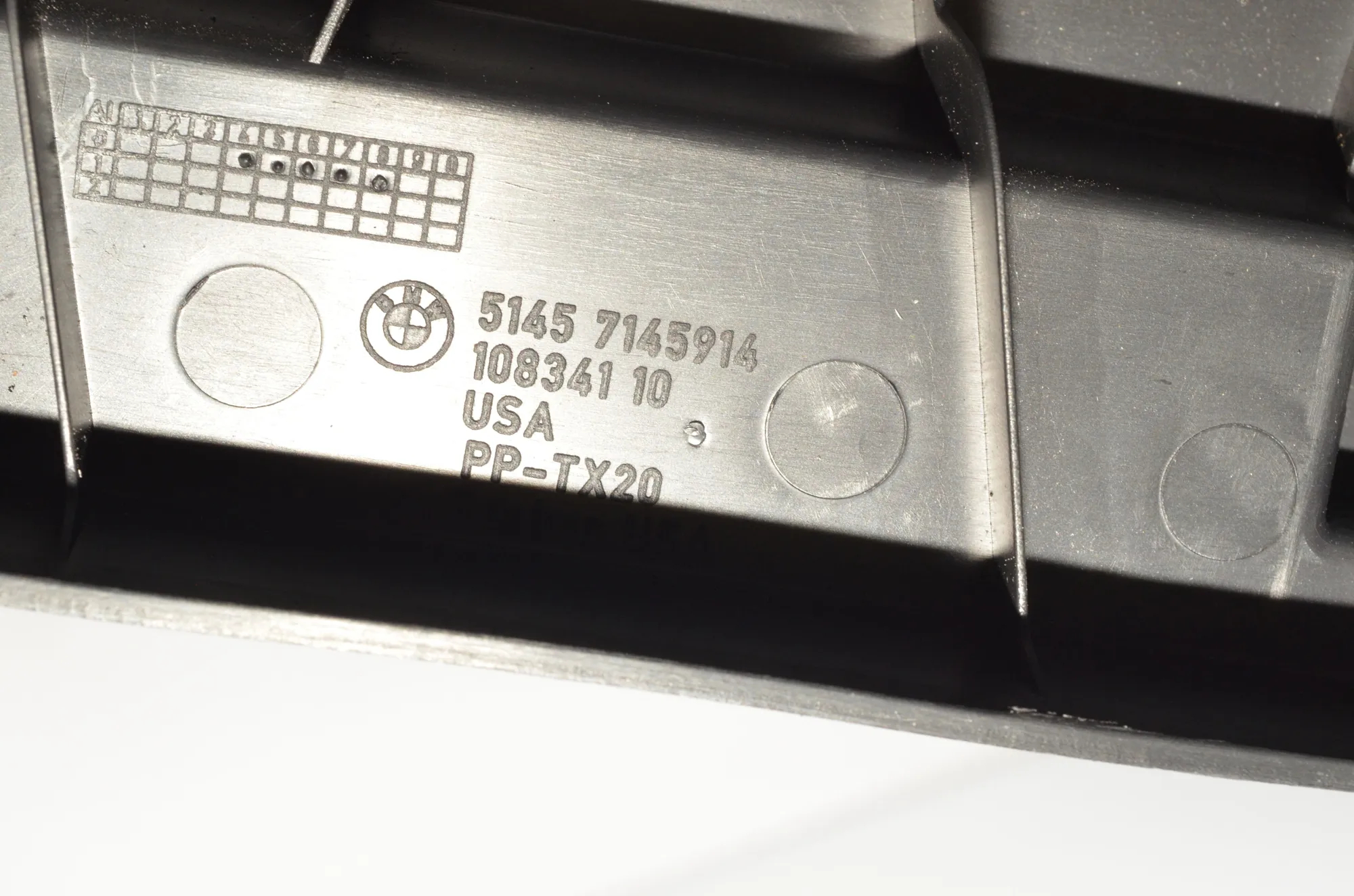 Other Interior Parts – OEM 7145914 · BMW X5 (E70) M 50 d 2013 – 5