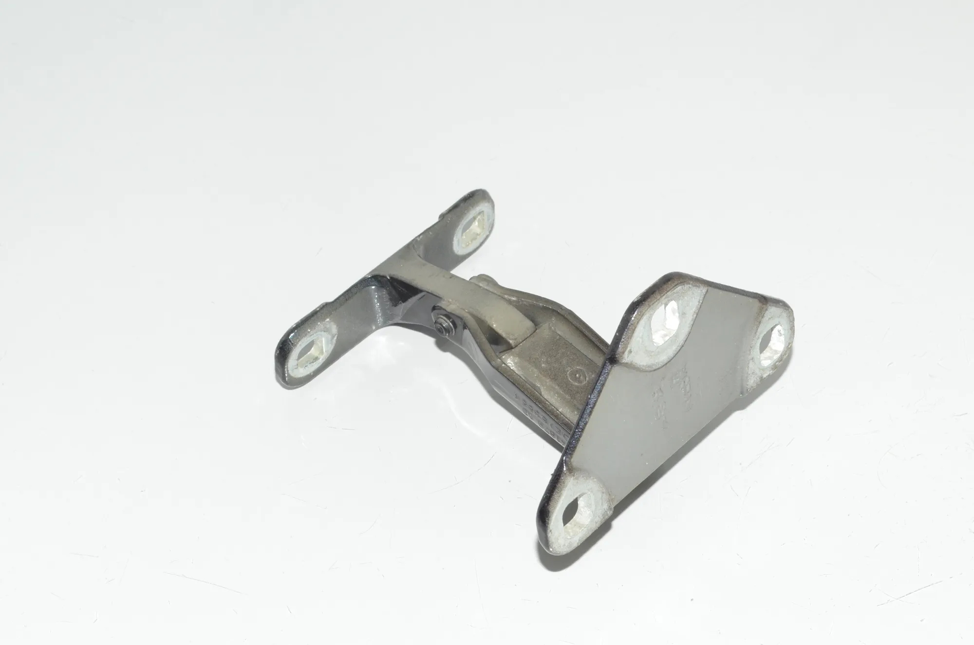 Left Side Bootlid Hinge – OEM 7170918 · BMW X5 (E70) M 50 d 2013 – 4