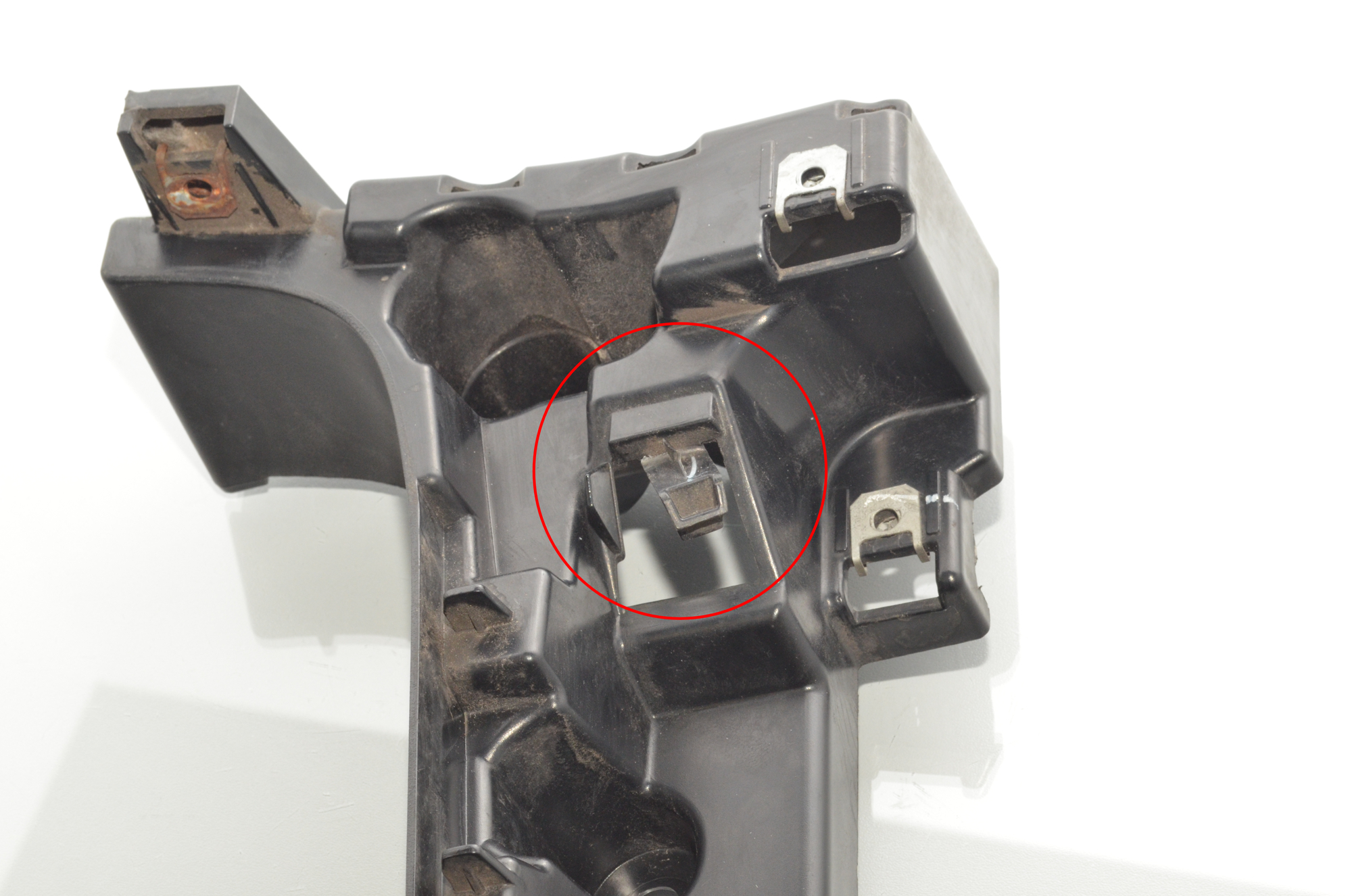 Rear Left Bumper Bracket – OEM 7226935 · BMW X5 (E70) M 50 d 2013 – 2