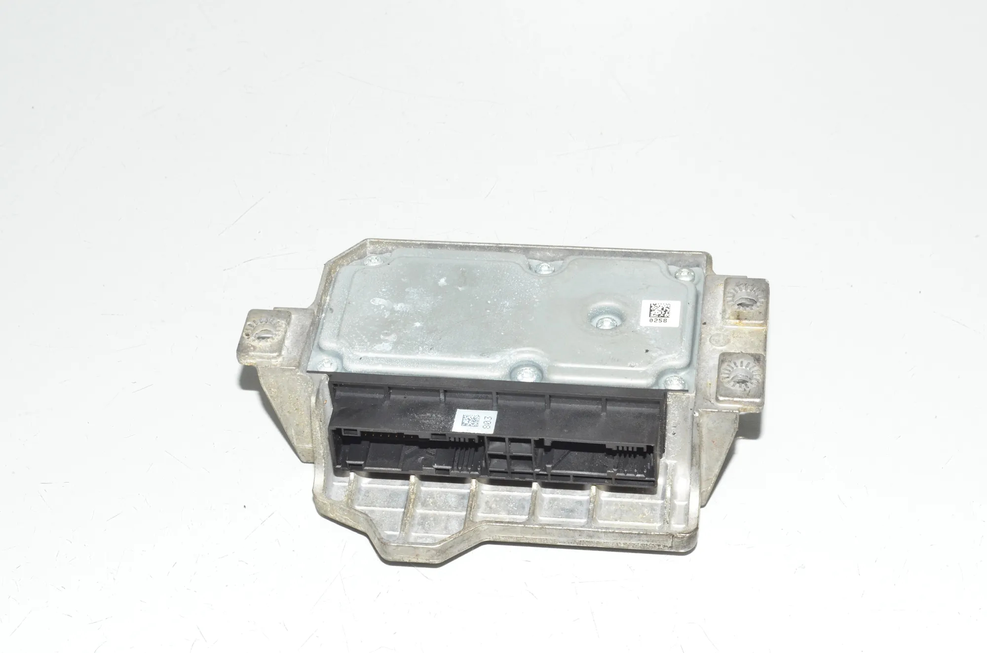 SRS Control Unit – OEM 0285010258 · BMW X5 (E70) M 50 d 2013 – 4