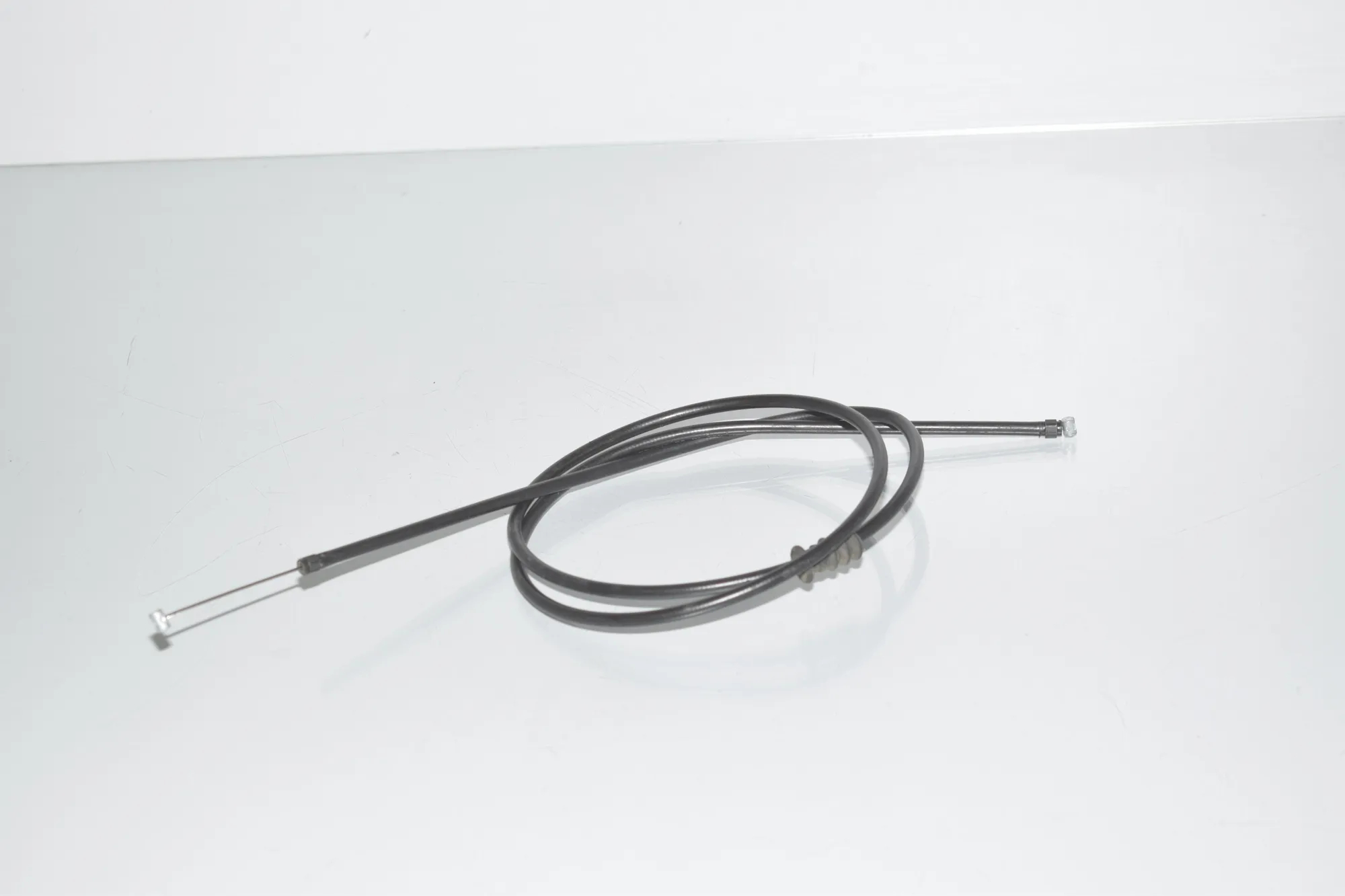 Bonnet Lock Cable – OEM 7255801 · BMW 5 (F10) M5 2015 – 3