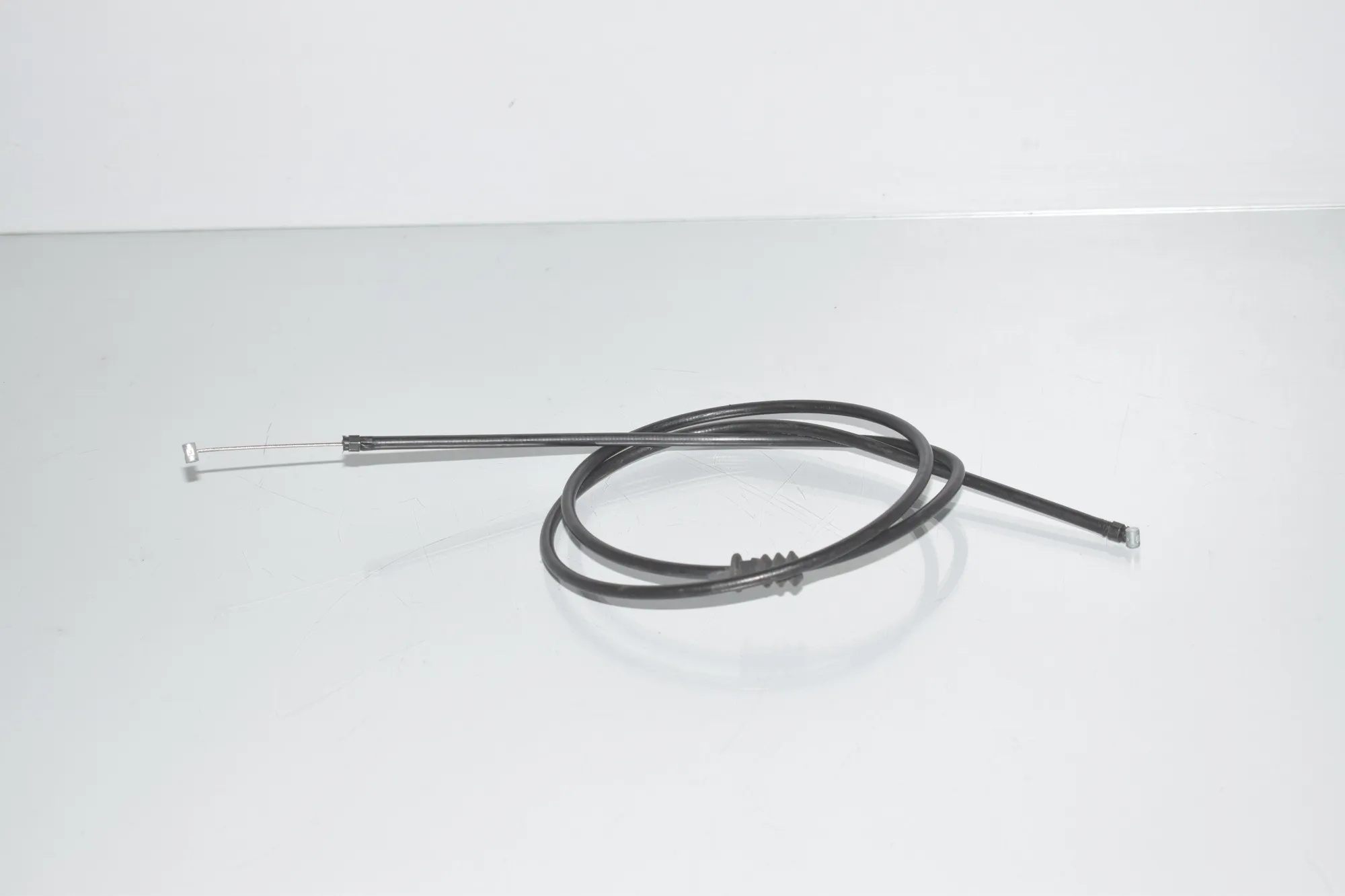 Bonnet Lock Cable – OEM 7255801 · BMW 5 (F10) M5 2015