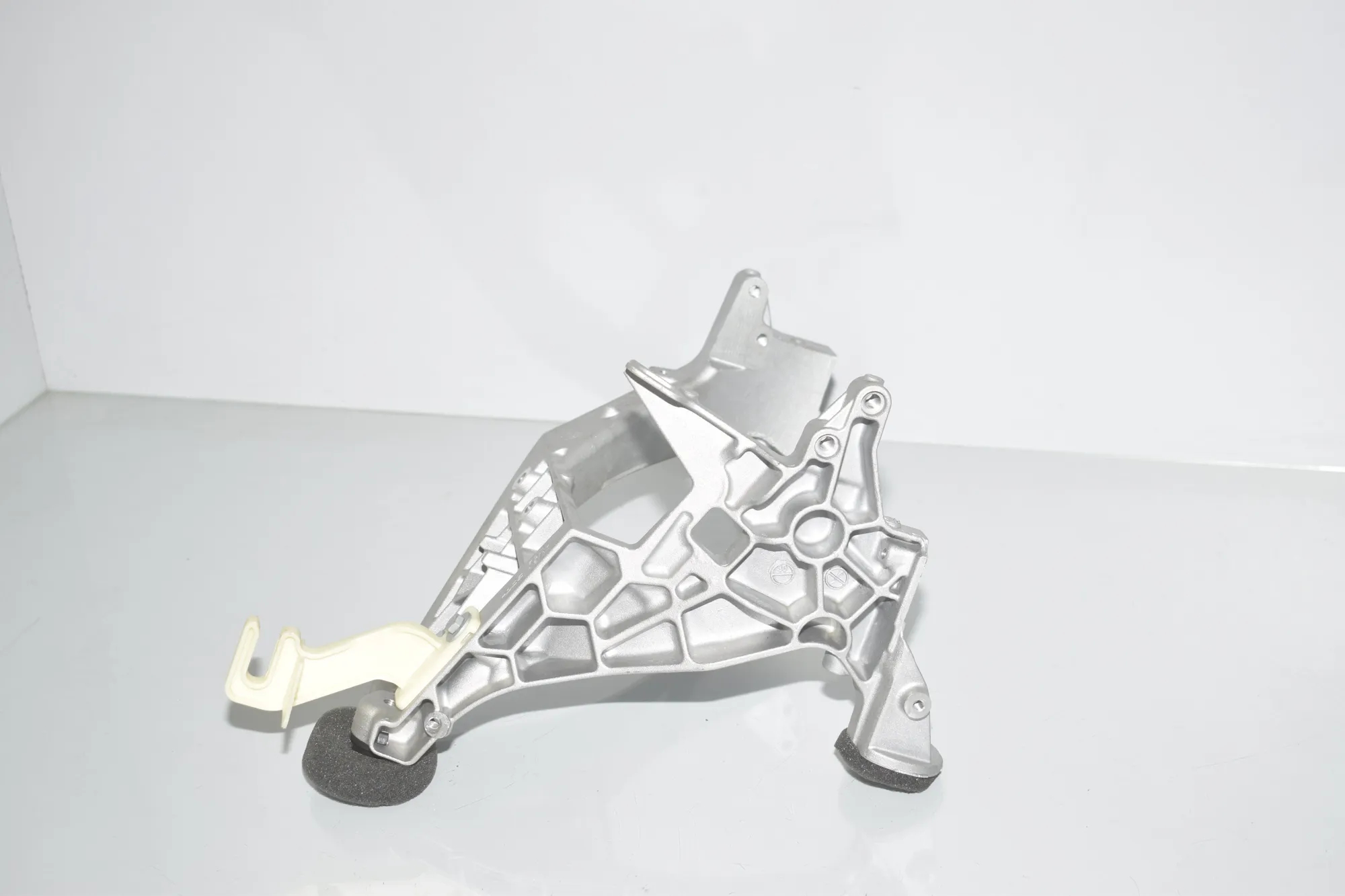 Other Body Parts – OEM 6140829 · BMW 5 (F10) M5 2015 – 2