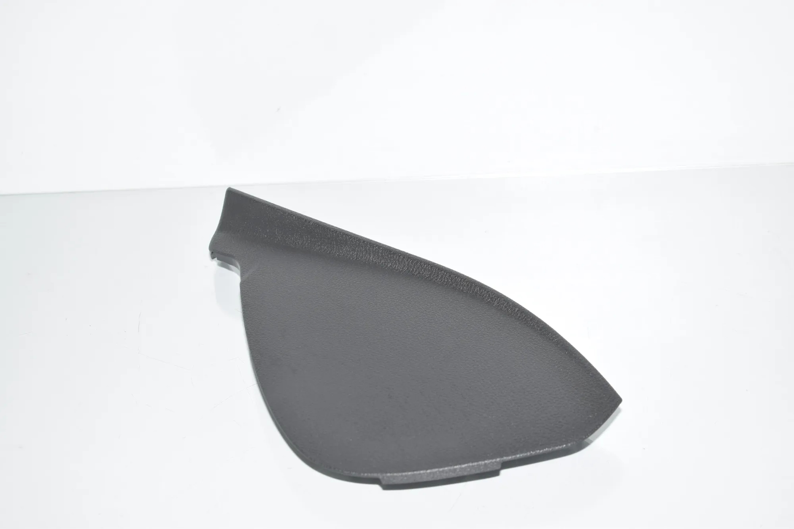 Dashboard Side Trim – OEM 9209788 · BMW 5 (F10) M5 2015