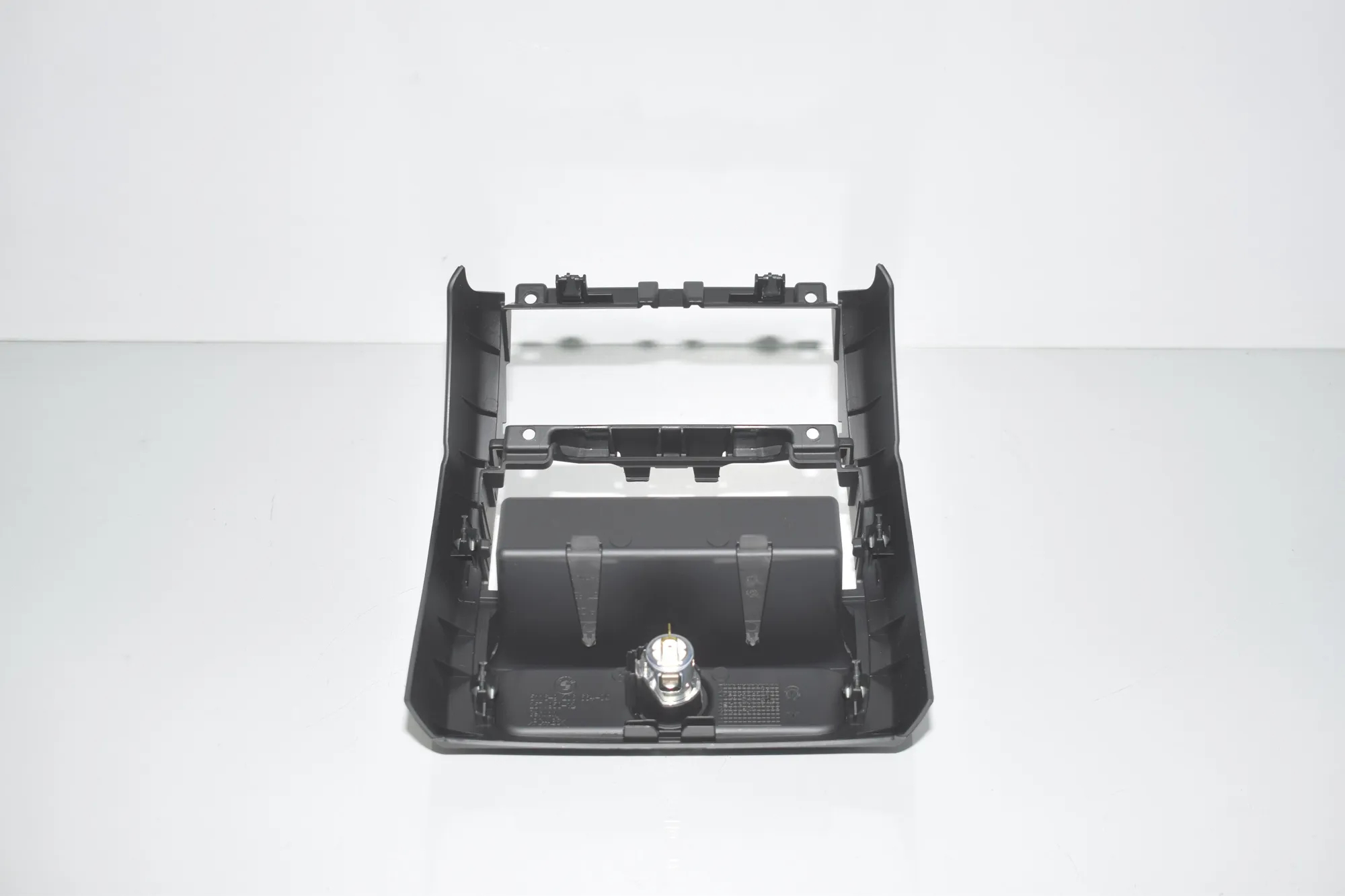 Center Console Trim – OEM 9206664 · BMW 5 (F10) M5 2015 – 3