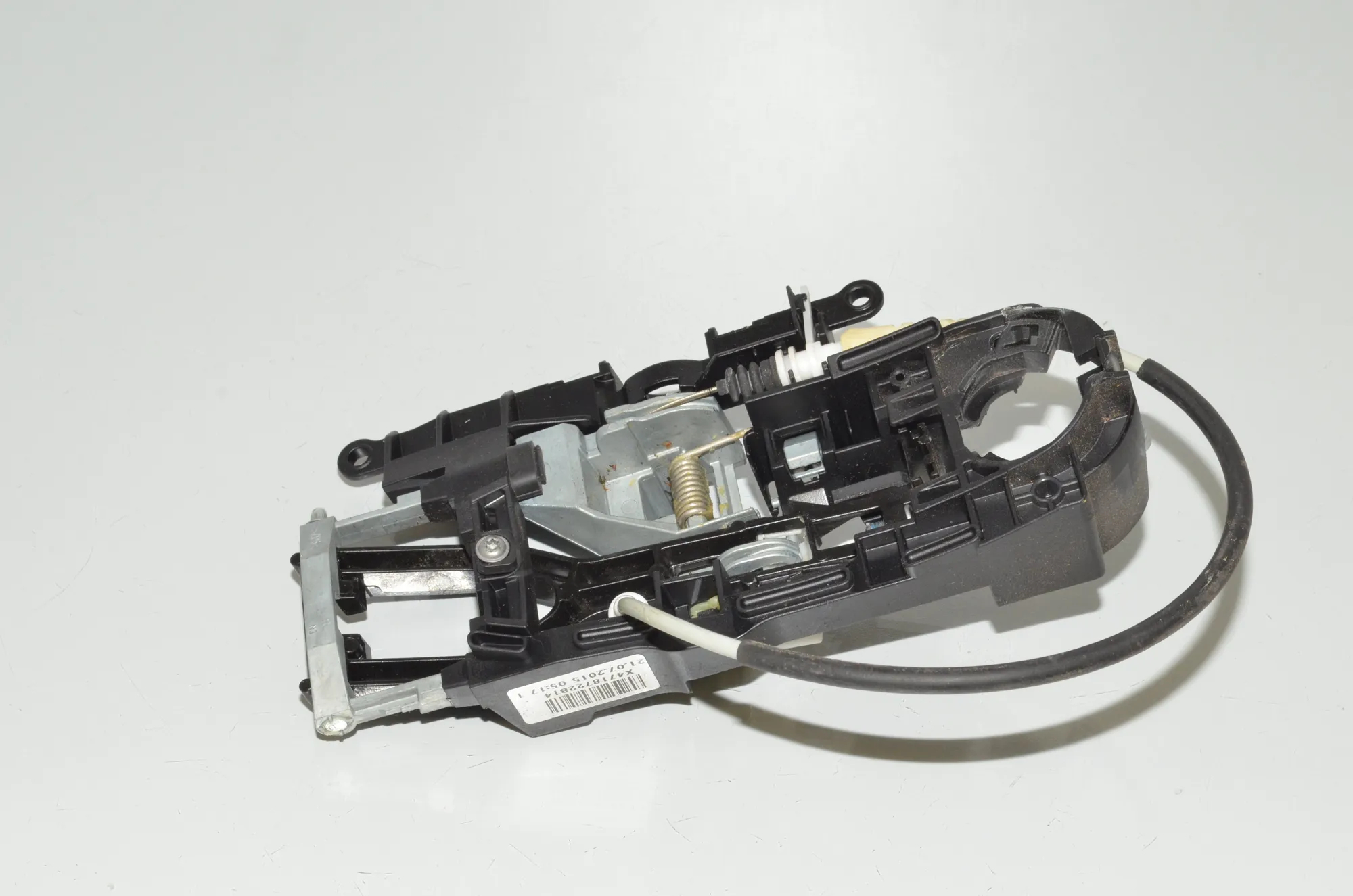 Front Right Door Interior Handle Frame – OEM 7187228 · BMW 5 (F10) M5 2015 – 3