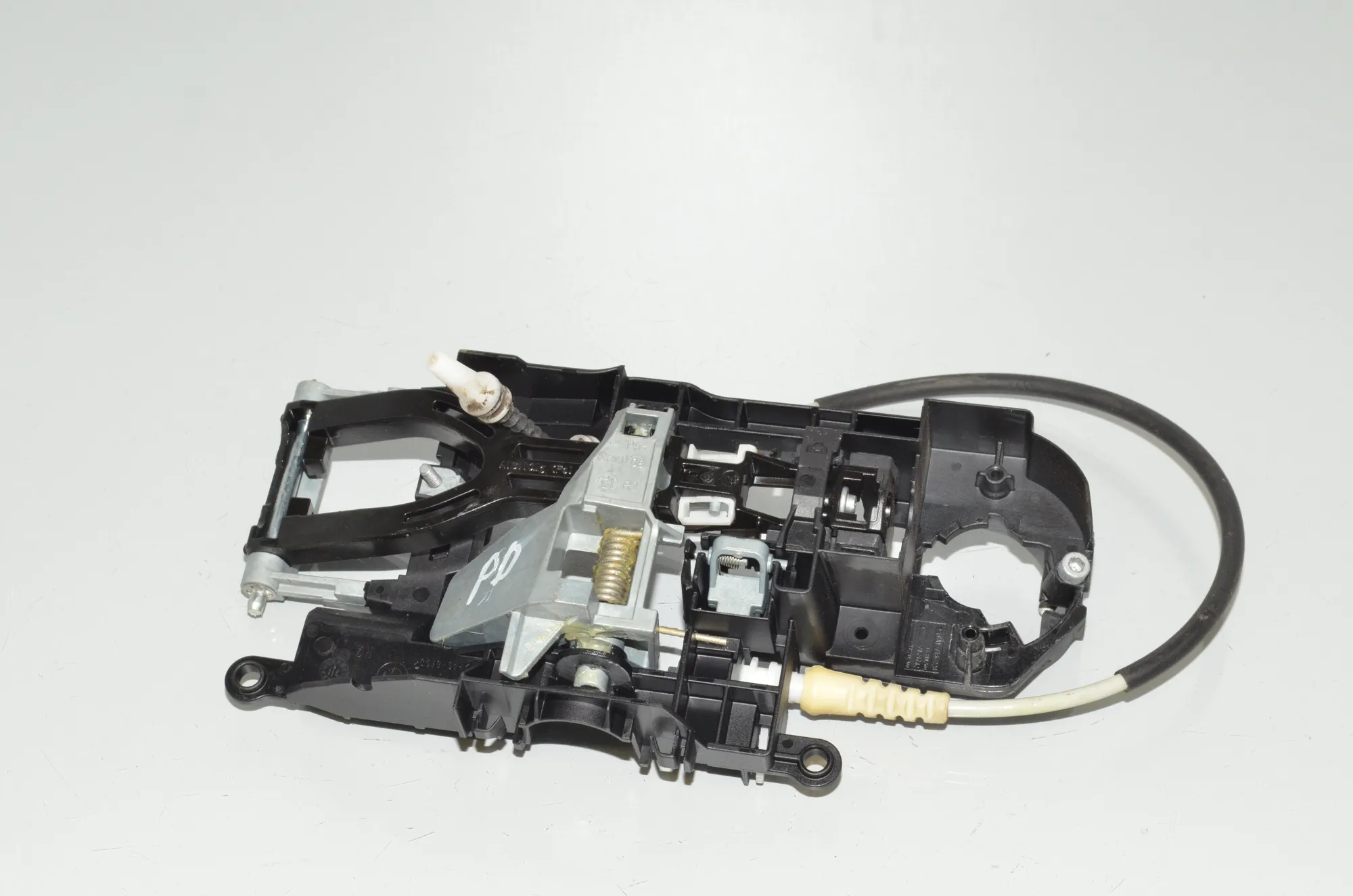 Front Right Door Interior Handle Frame – OEM 7187228 · BMW 5 (F10) M5 2015