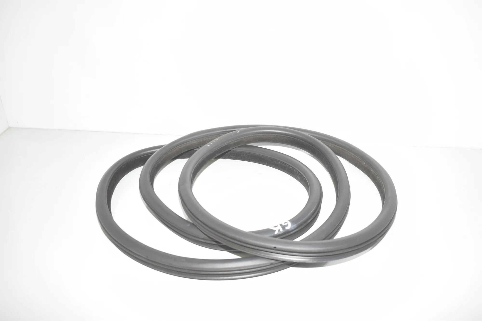 Rear Left Door Seal Rubber – OEM 7182287 · BMW 5 (F10) M5 2015 – 5