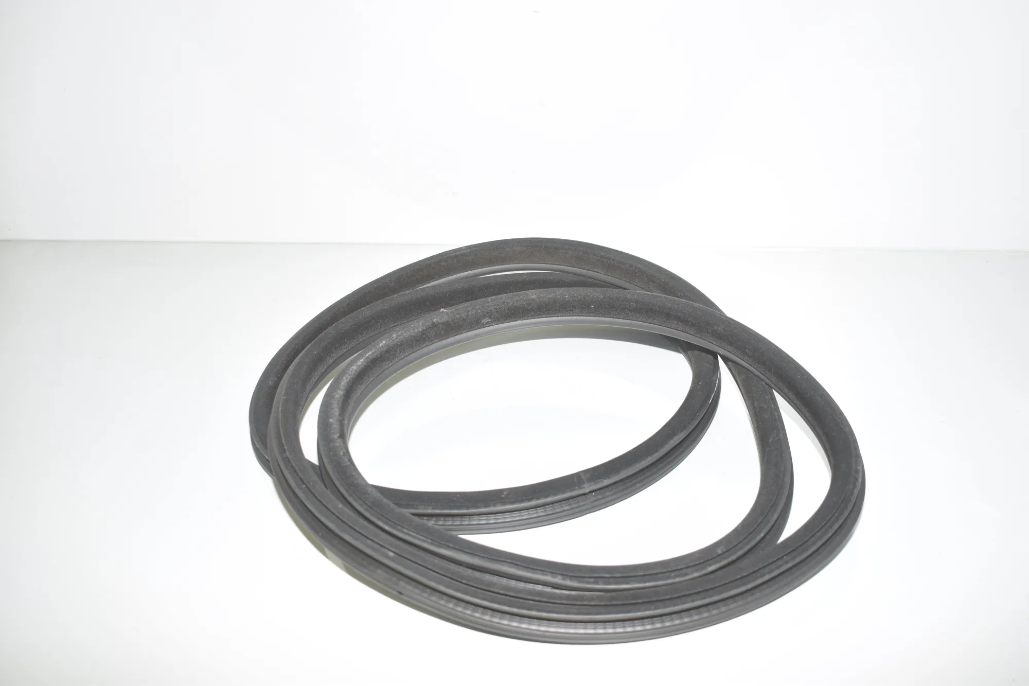 Rear Left Door Seal Rubber – OEM 7182287 · BMW 5 (F10) M5 2015 – 4