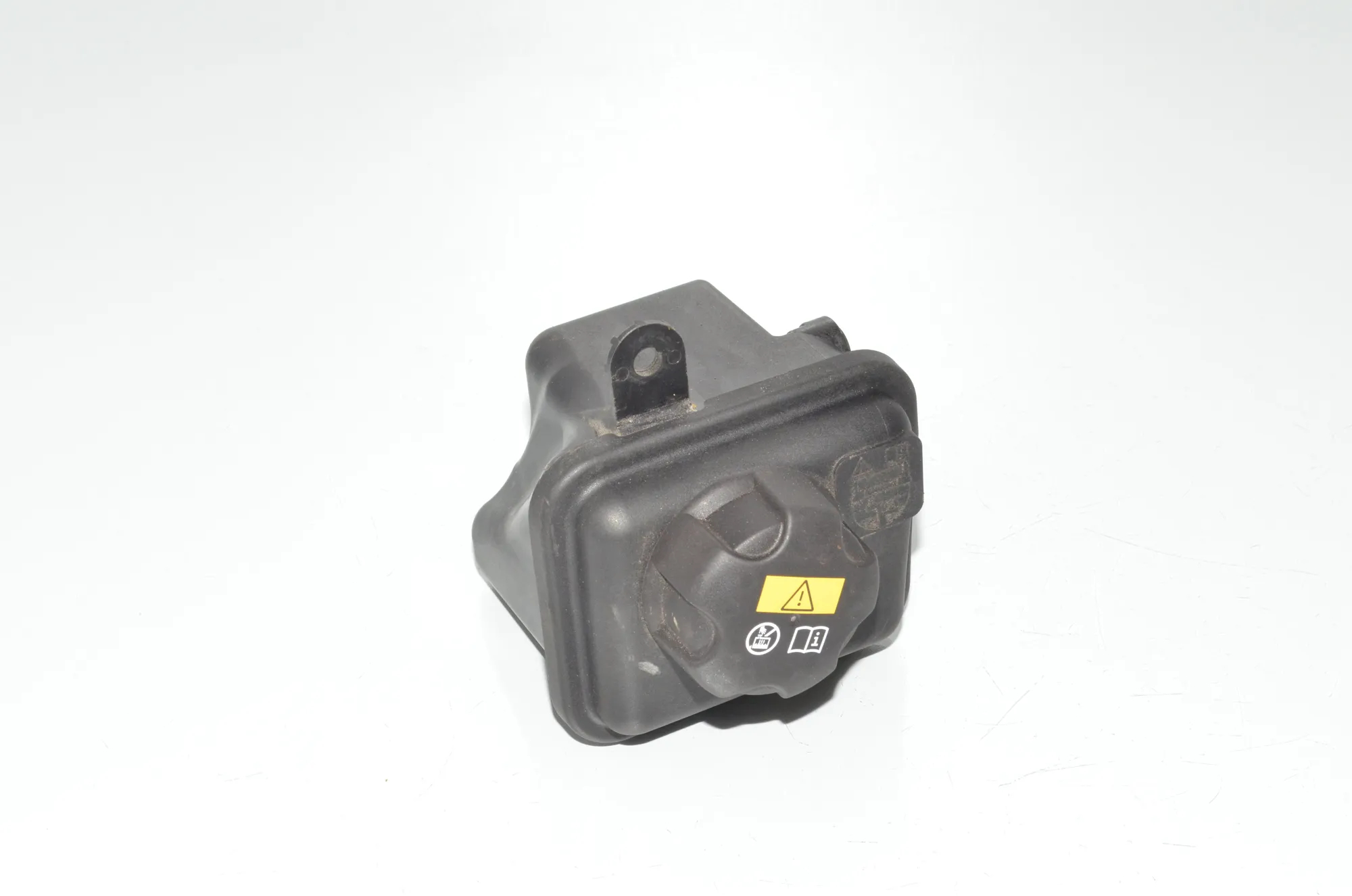 Expansion Tank – OEM 2284880 · BMW 5 (F10) M5 2015