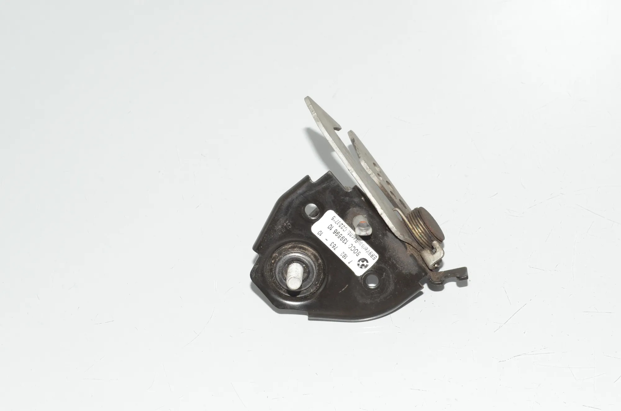 Bonnet Hood Safety Latch – OEM 7183763 · BMW 5 (F10) M5 2015 – 2