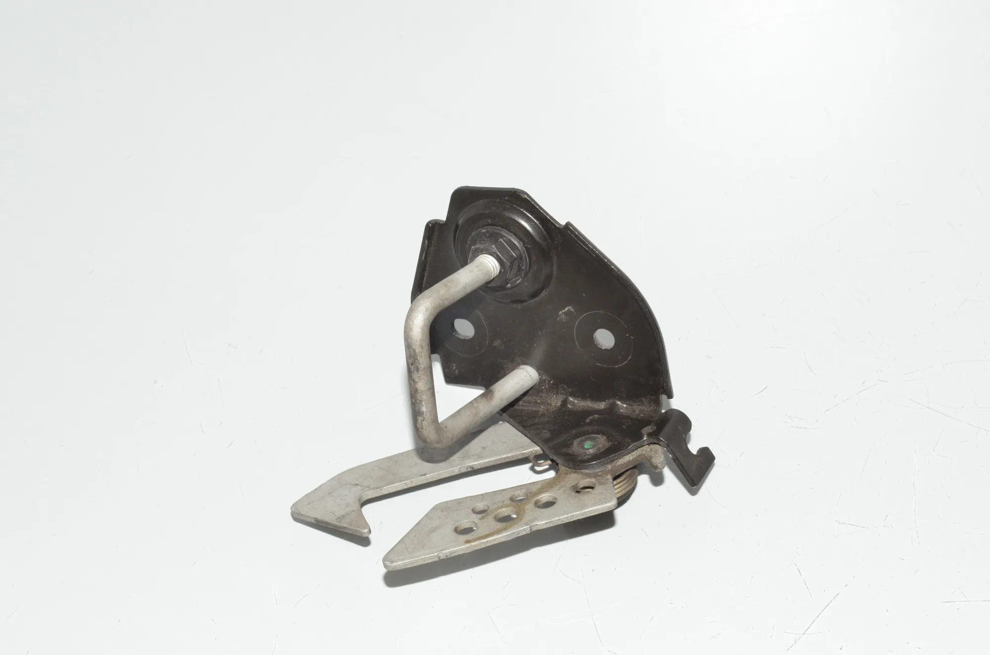 Bonnet Hood Safety Latch – OEM 7183763 · BMW 5 (F10) M5 2015 – 3