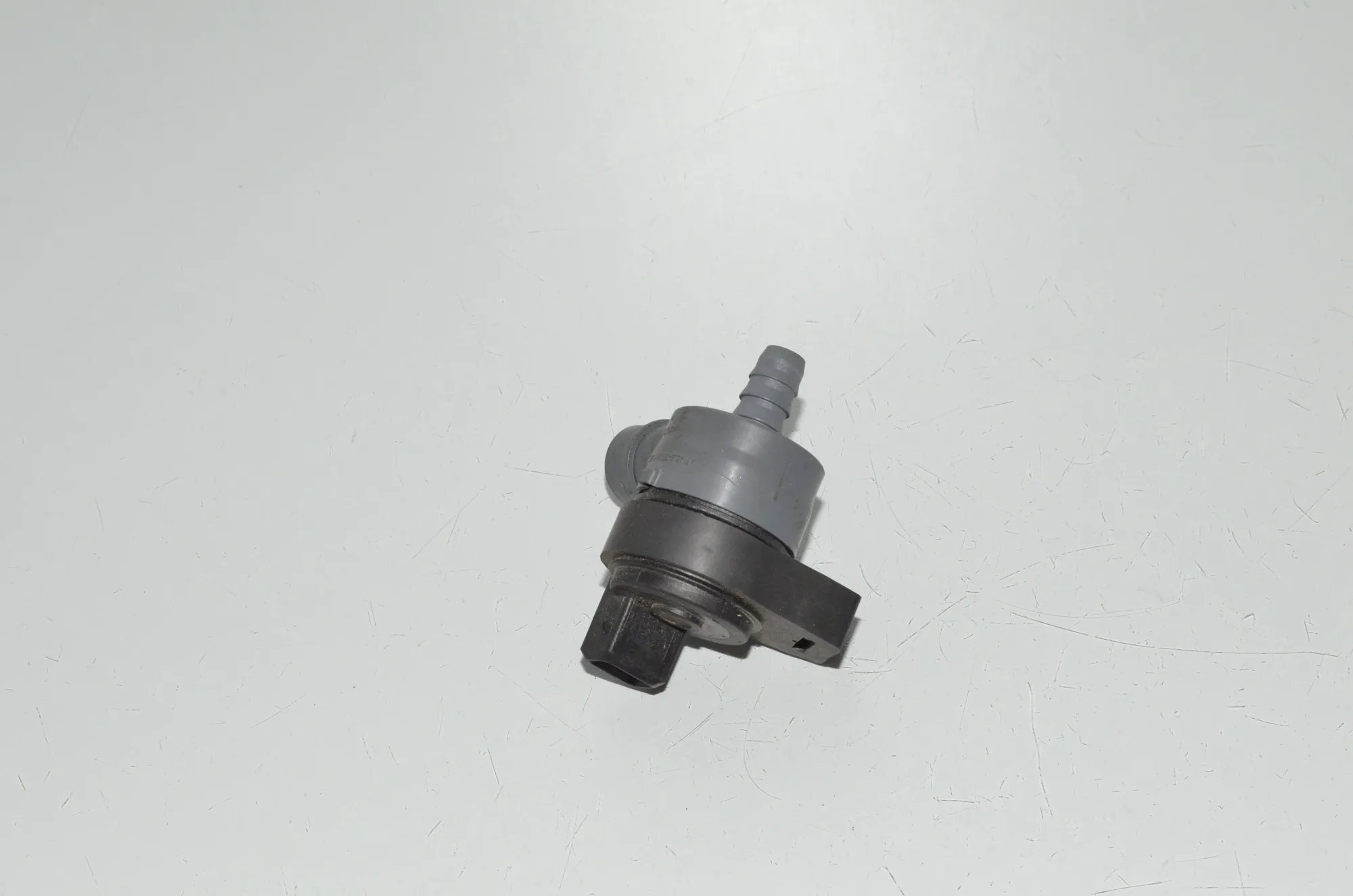 Solenoid Valve – OEM 7636149 · BMW 5 (F10) M5 2015