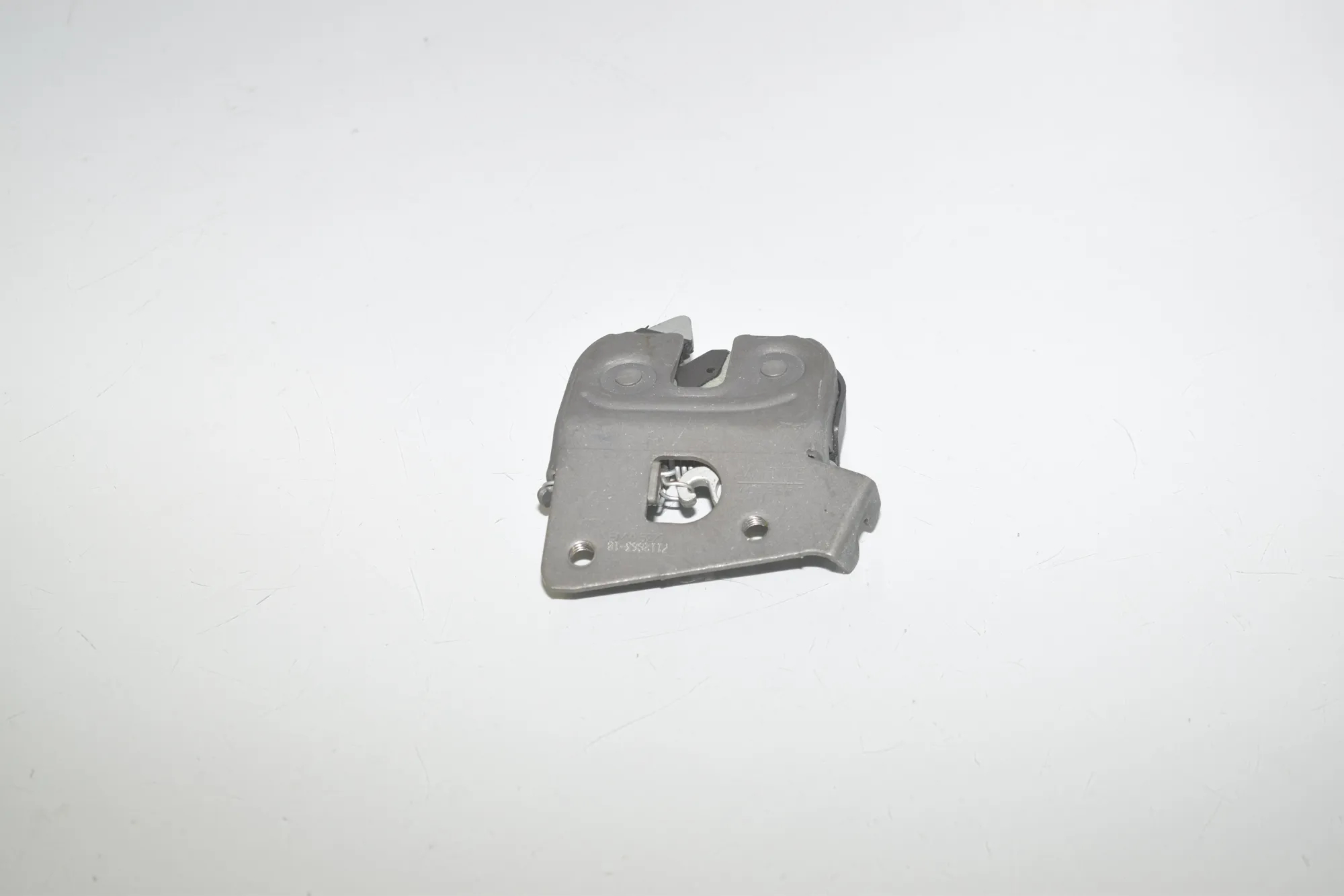 Rear Seat Backrest Lock – OEM 7112863 · BMW 5 (F10) M5 2015