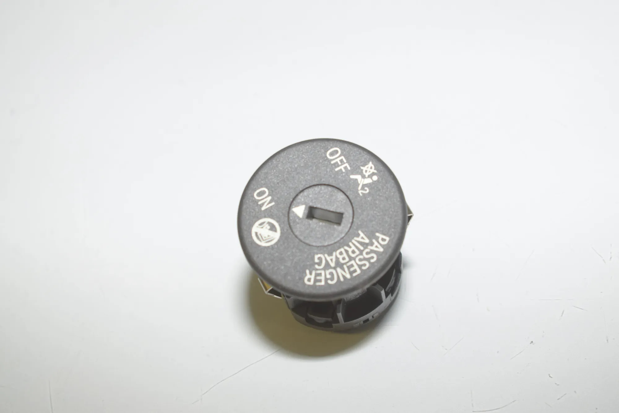 SRS Switch – OEM 9326501 · BMW 5 (F10) M5 2015
