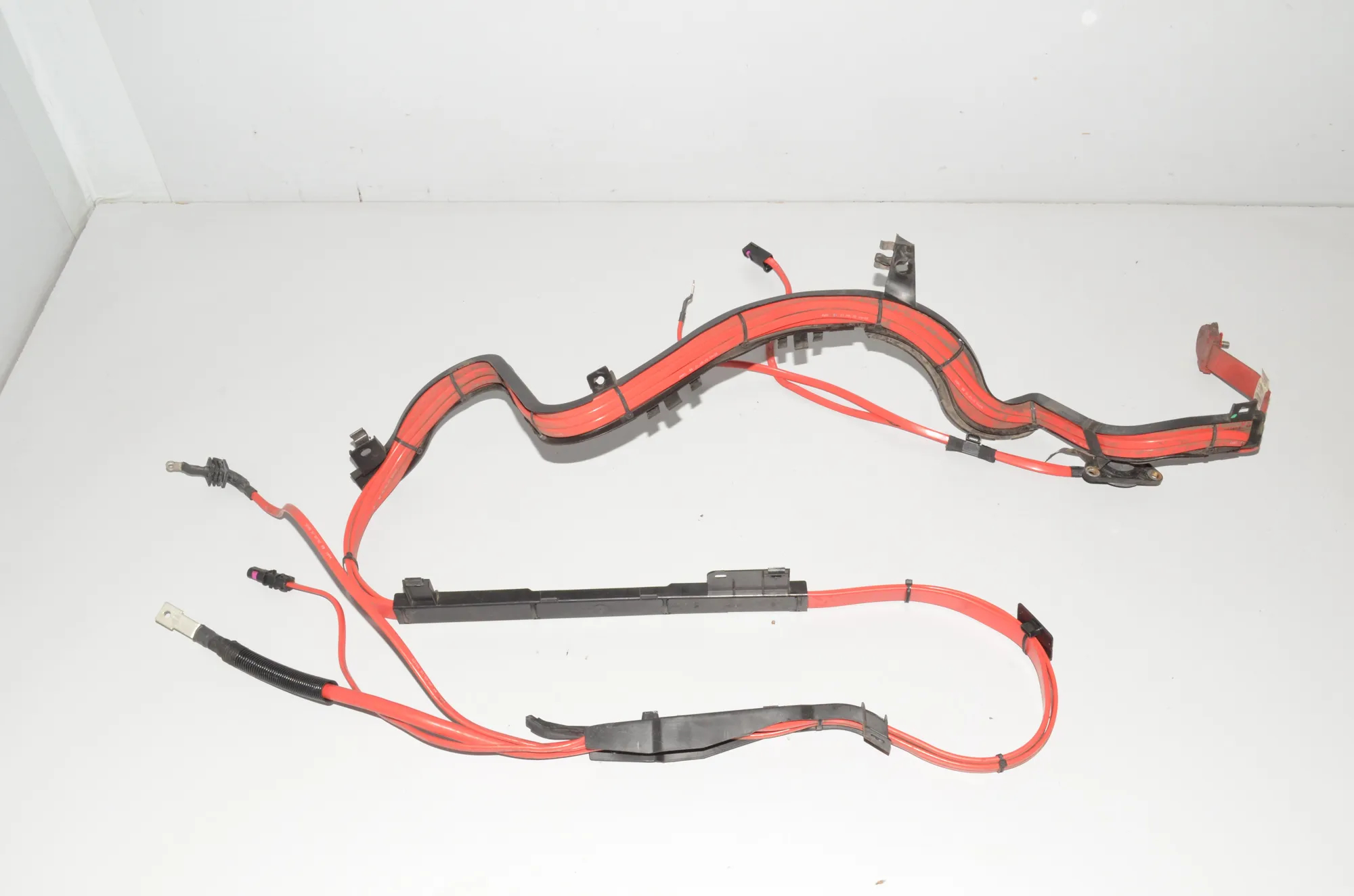 Positive Battery Cable – OEM 9348284 · BMW 5 (F10) M5 2015 – 2