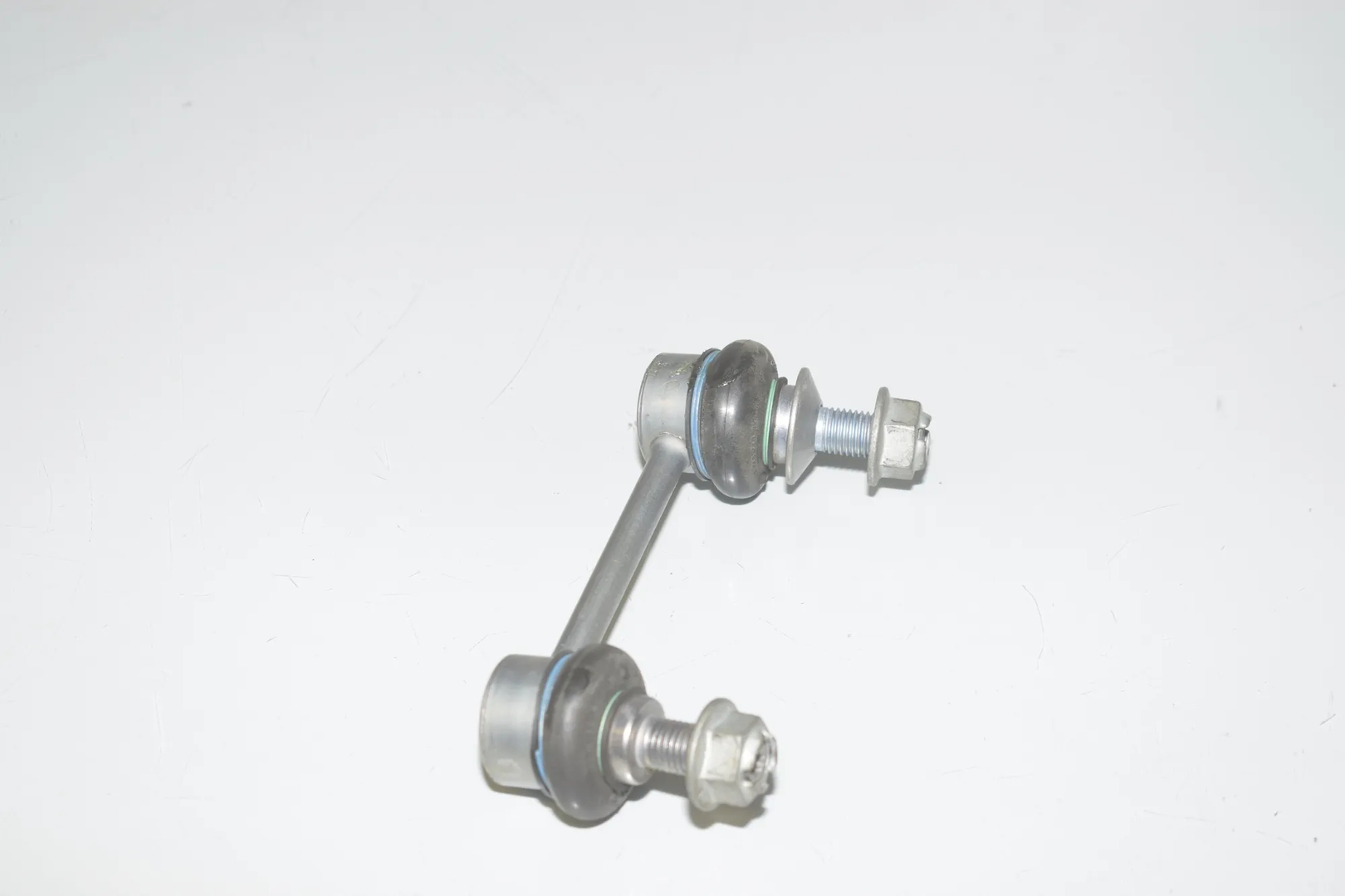 Rear Right Stabilizer Link – OEM 6775189 · BMW 5 (F10) M5 2015 – 4