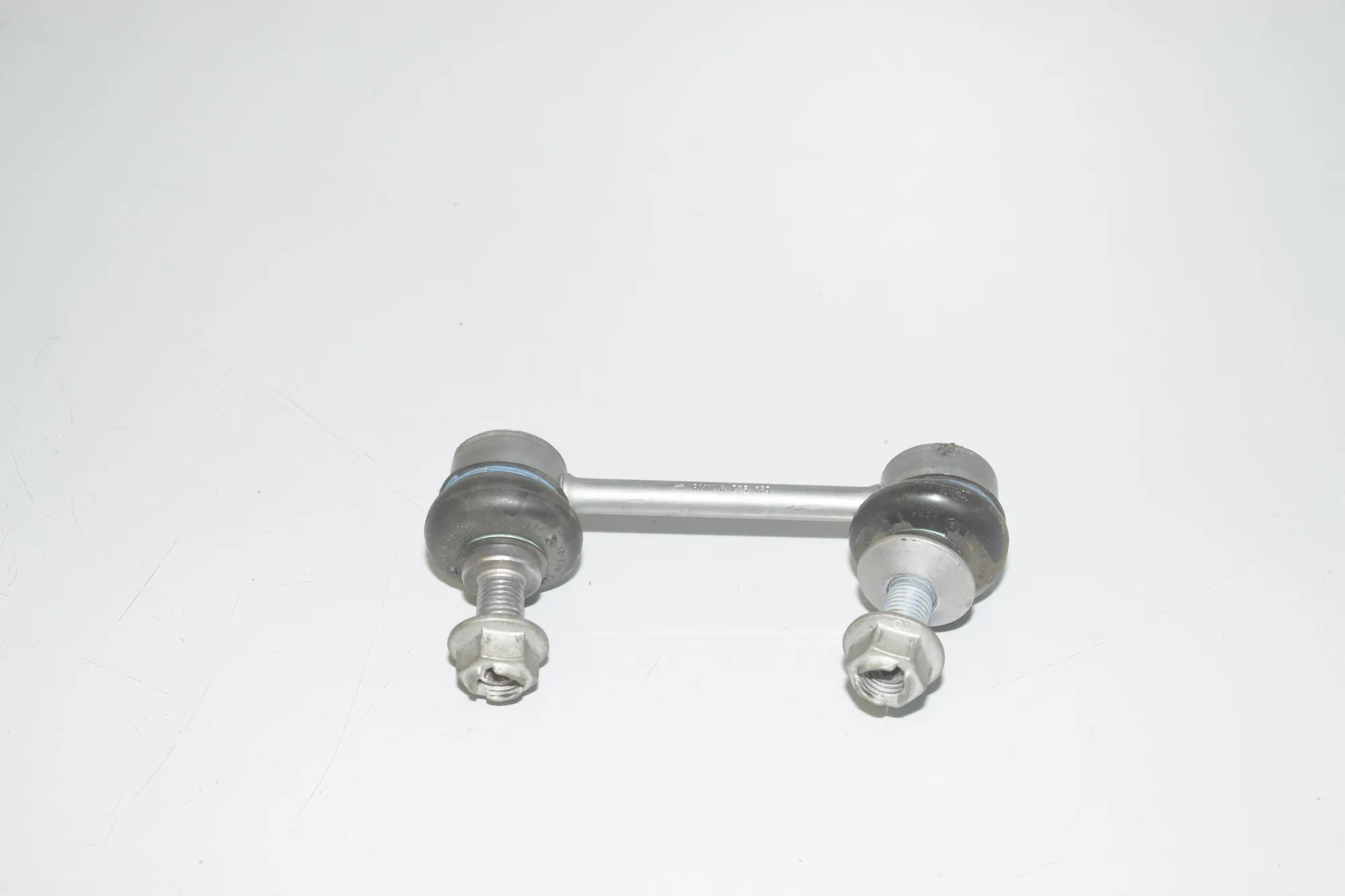 Rear Left Stabilizer Link – OEM 6775189 · BMW 5 (F10) M5 2015
