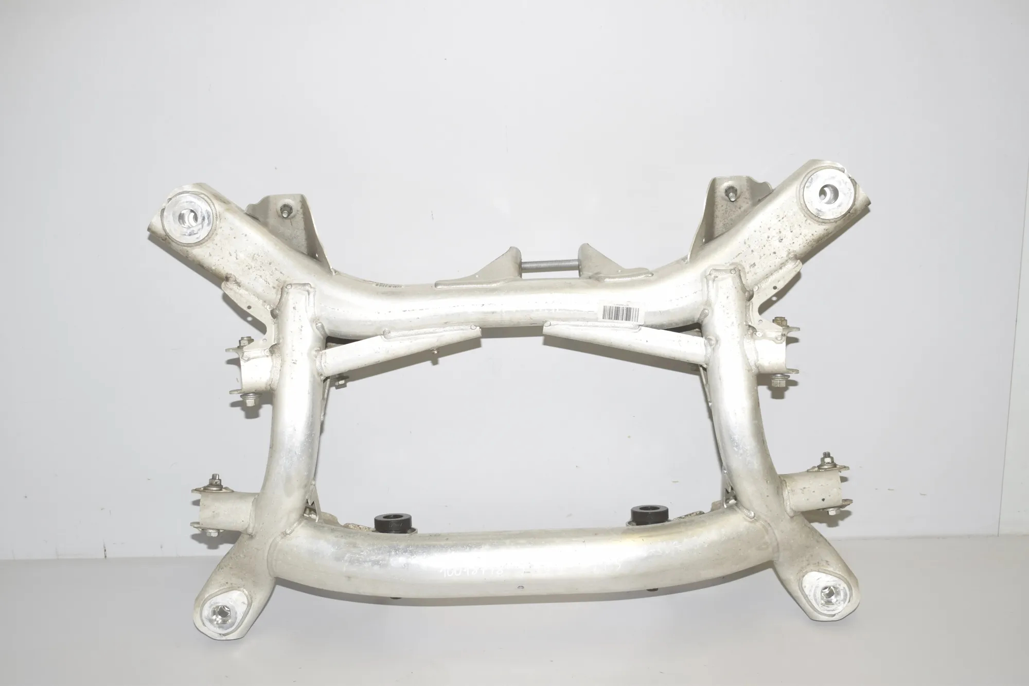 Rear Subframe – OEM 2284090 · BMW 5 (F10) M5 2015