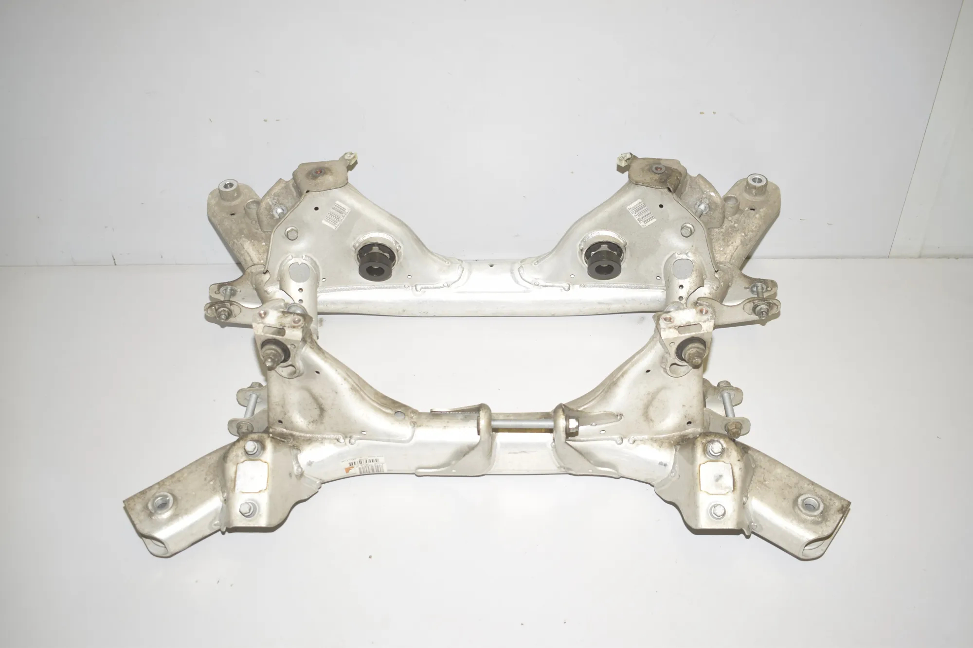 Rear Subframe – OEM 2284090 · BMW 5 (F10) M5 2015 – 3