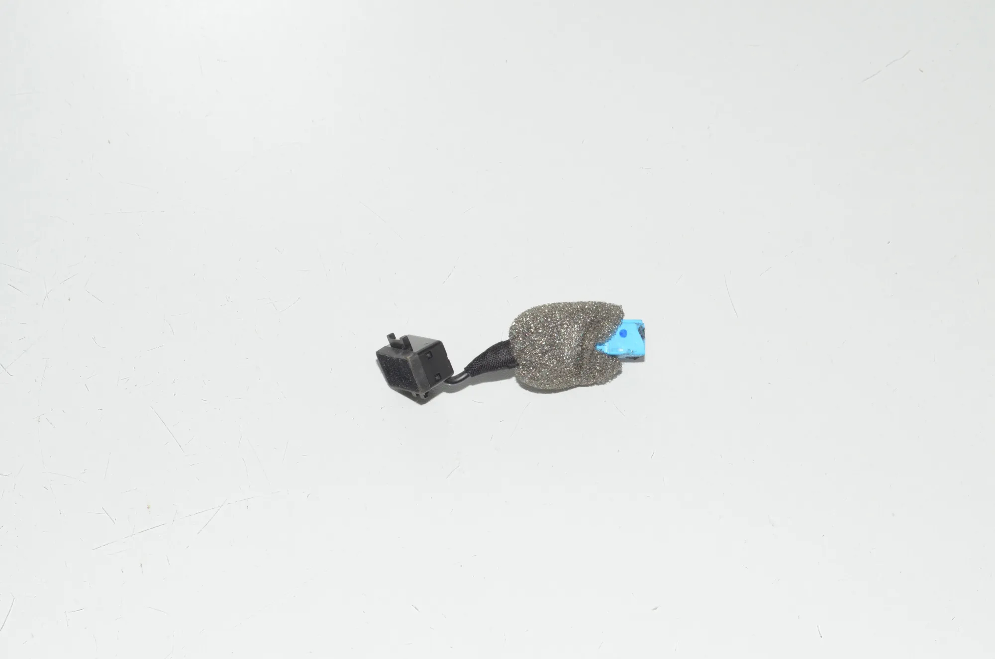 Microphone – OEM 9263744 · BMW 5 (F10) M5 2015 – 4