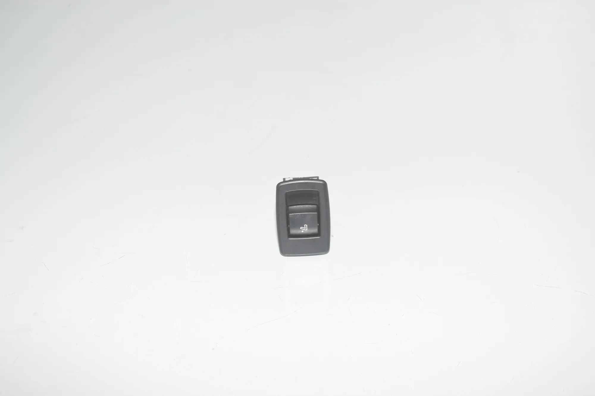 Switches – OEM 9290728 · BMW 2 Active Tourer (F45) 220 d 2015