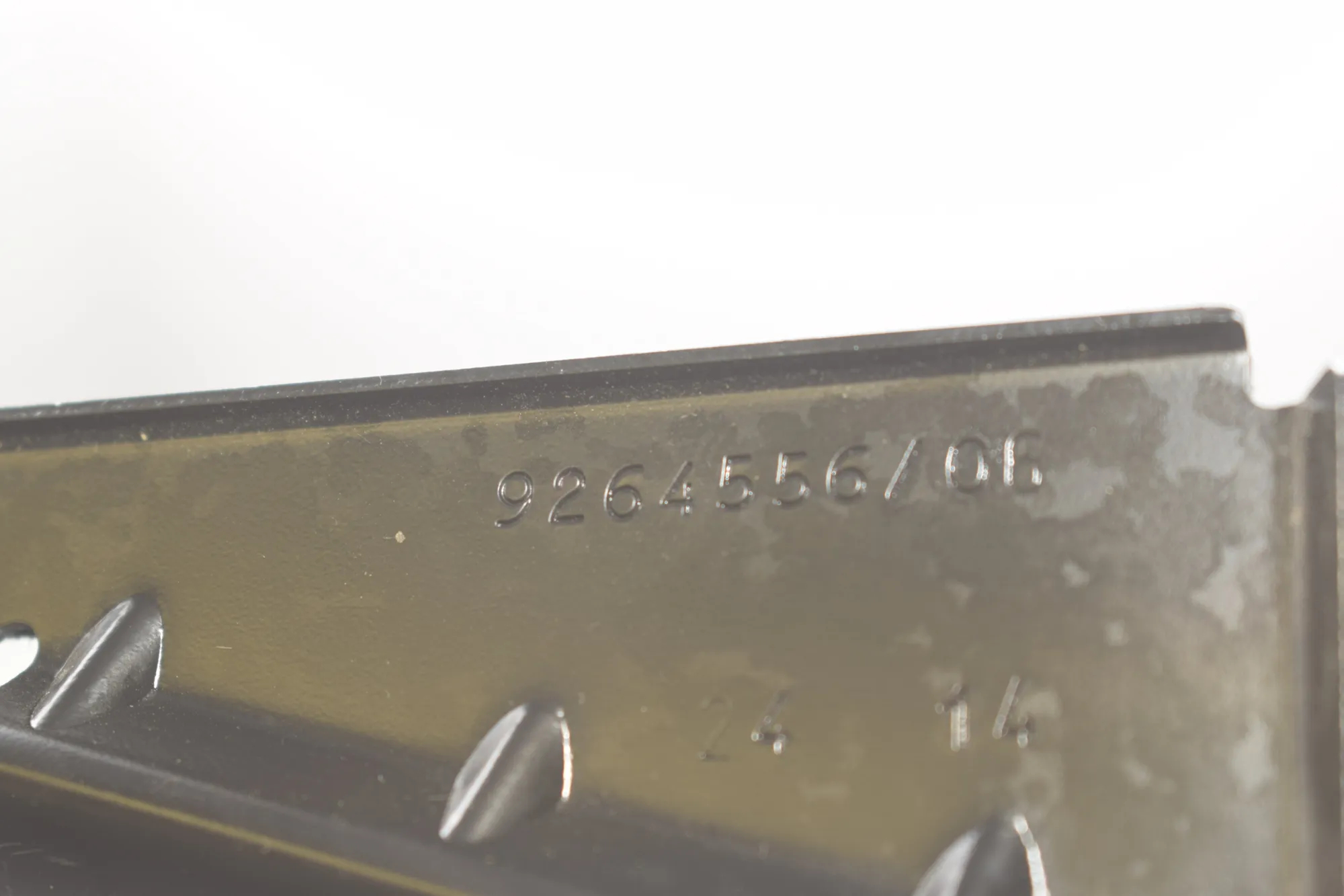 Bracket – OEM 9264556 · BMW 2 Active Tourer (F45) 220 d 2015 – 5
