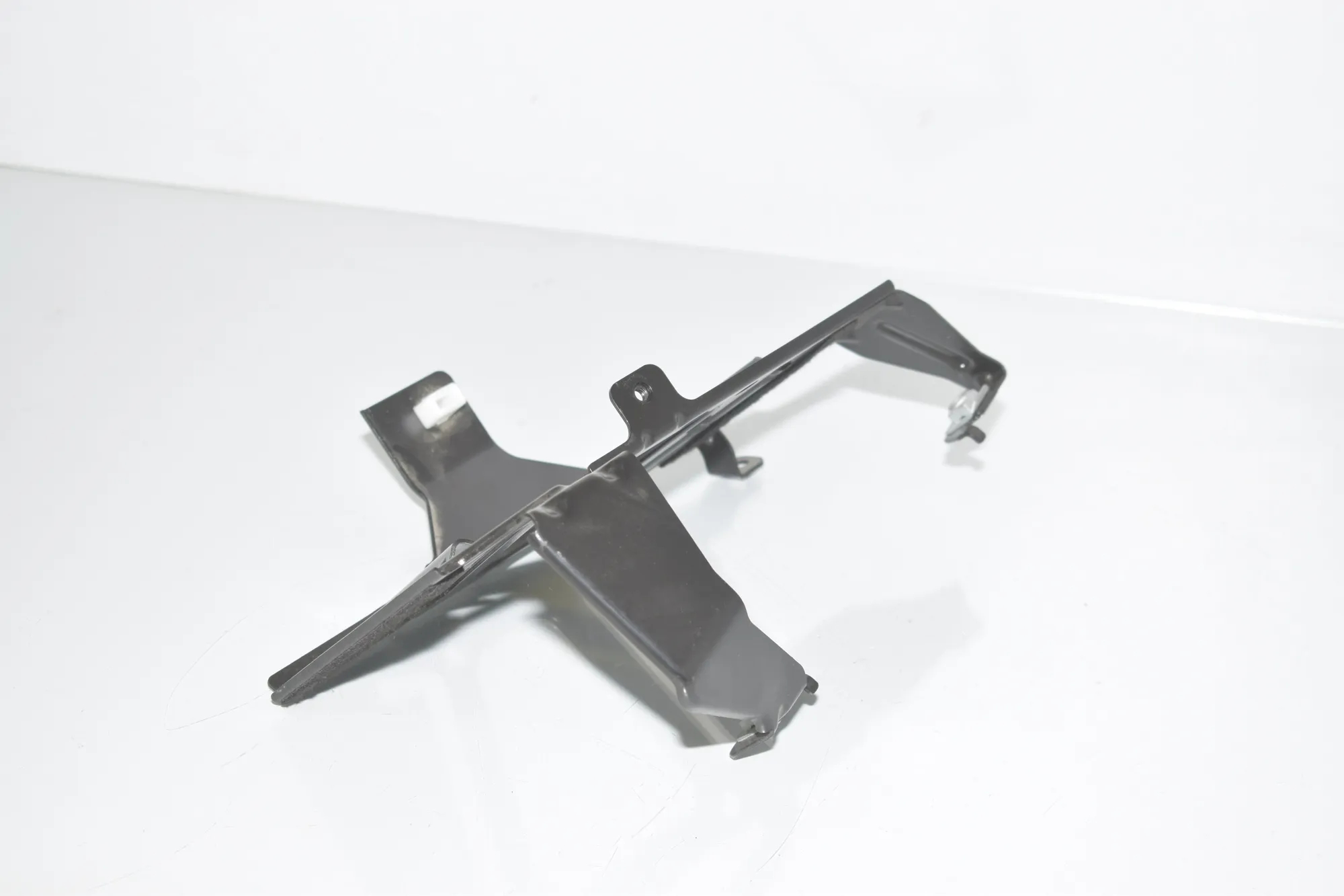 Bracket – OEM 9264556 · BMW 2 Active Tourer (F45) 220 d 2015 – 4