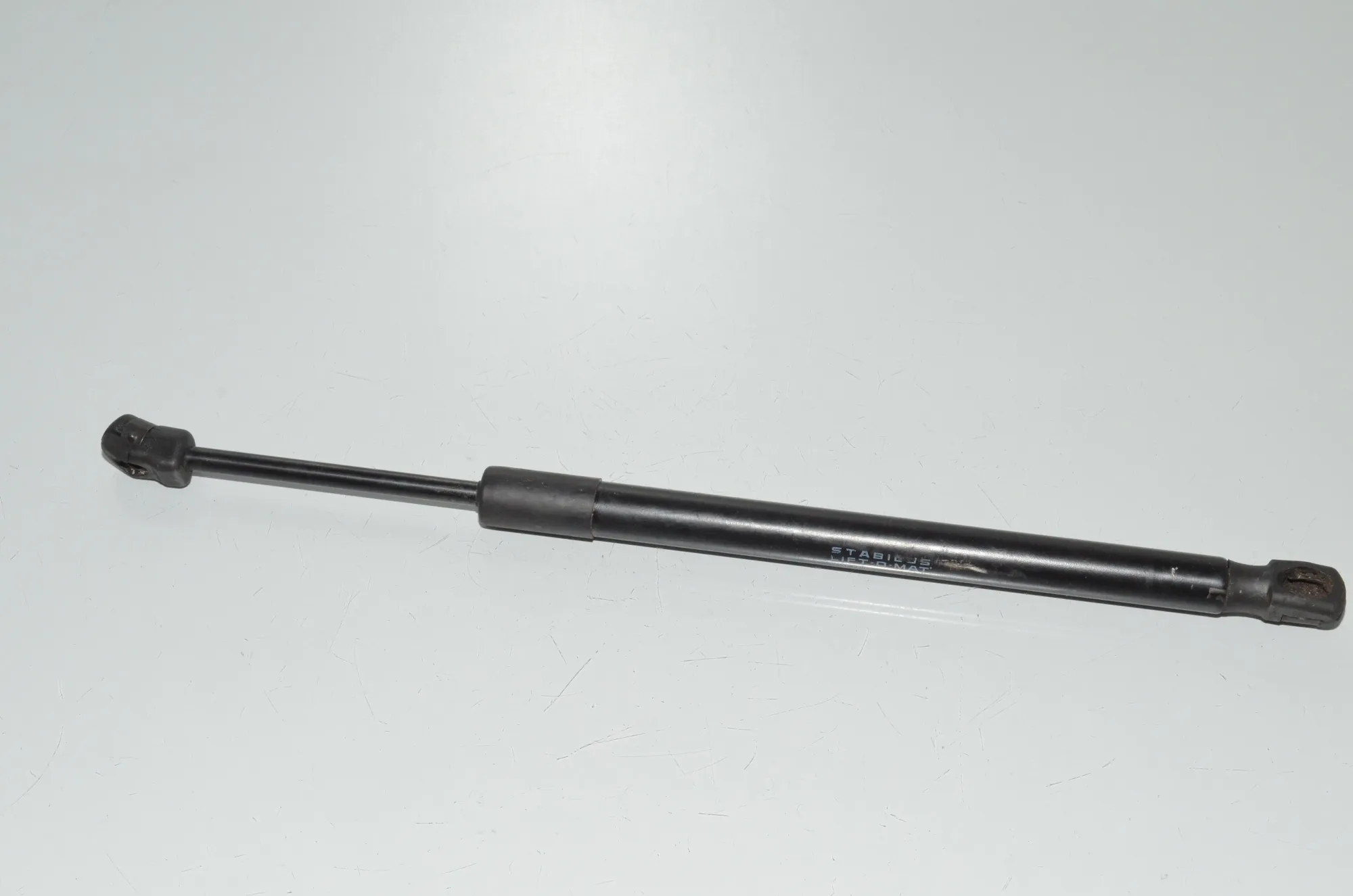 Front Right Bonnet Strut – OEM 0504600495N · BMW X6 (F16, F86) M 50 d 2016 – 3