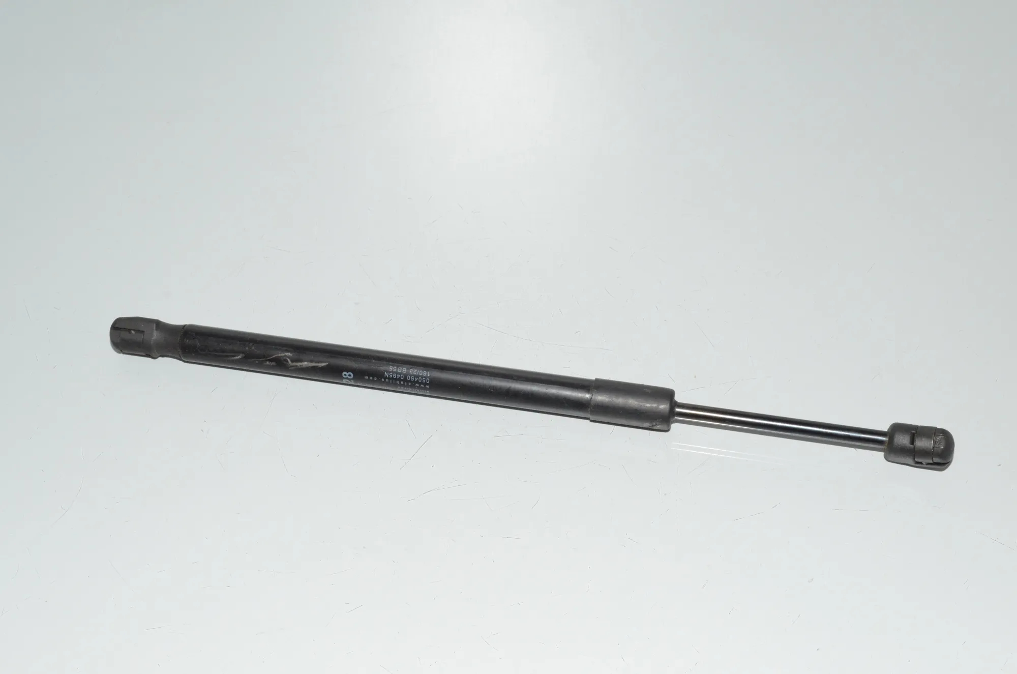 Front Right Bonnet Strut – OEM 0504600495N · BMW X6 (F16, F86) M 50 d 2016 – 2