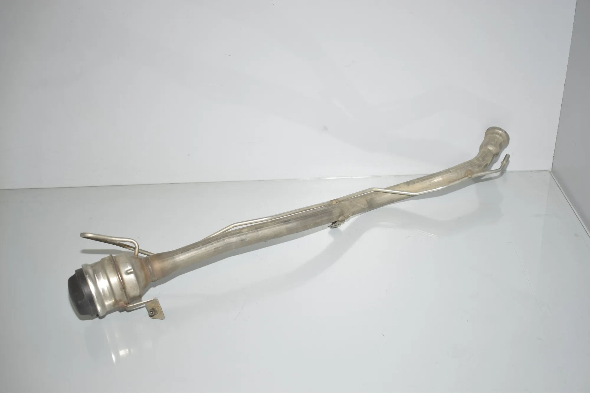 Fuel Tank Pipe – OEM 7303954 · BMW i3 (I01) BMW i3 (I01) Hybrid 2020 – 2