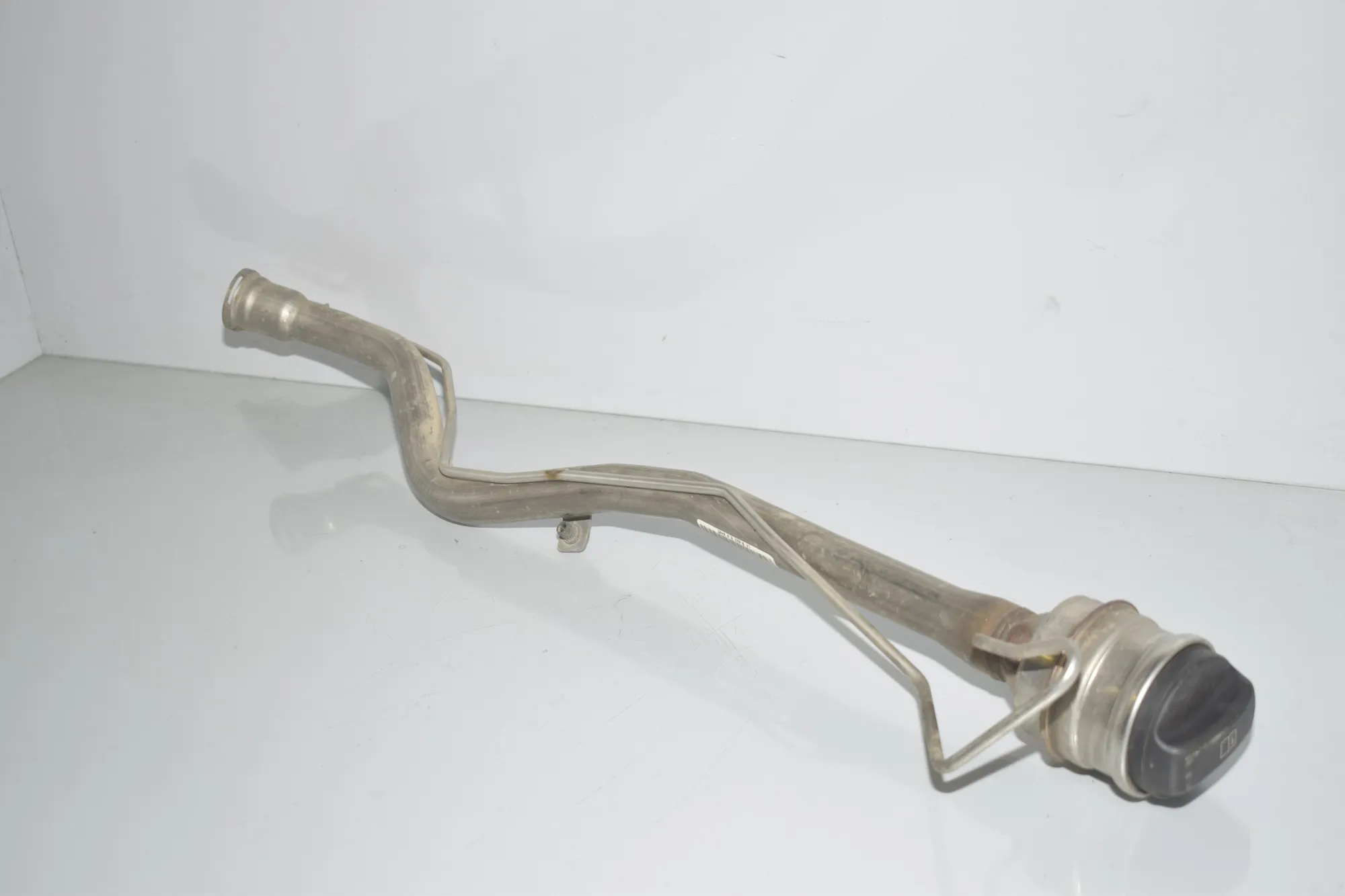Fuel Tank Pipe – OEM 7303954 · BMW i3 (I01) BMW i3 (I01) Hybrid 2020 – 6