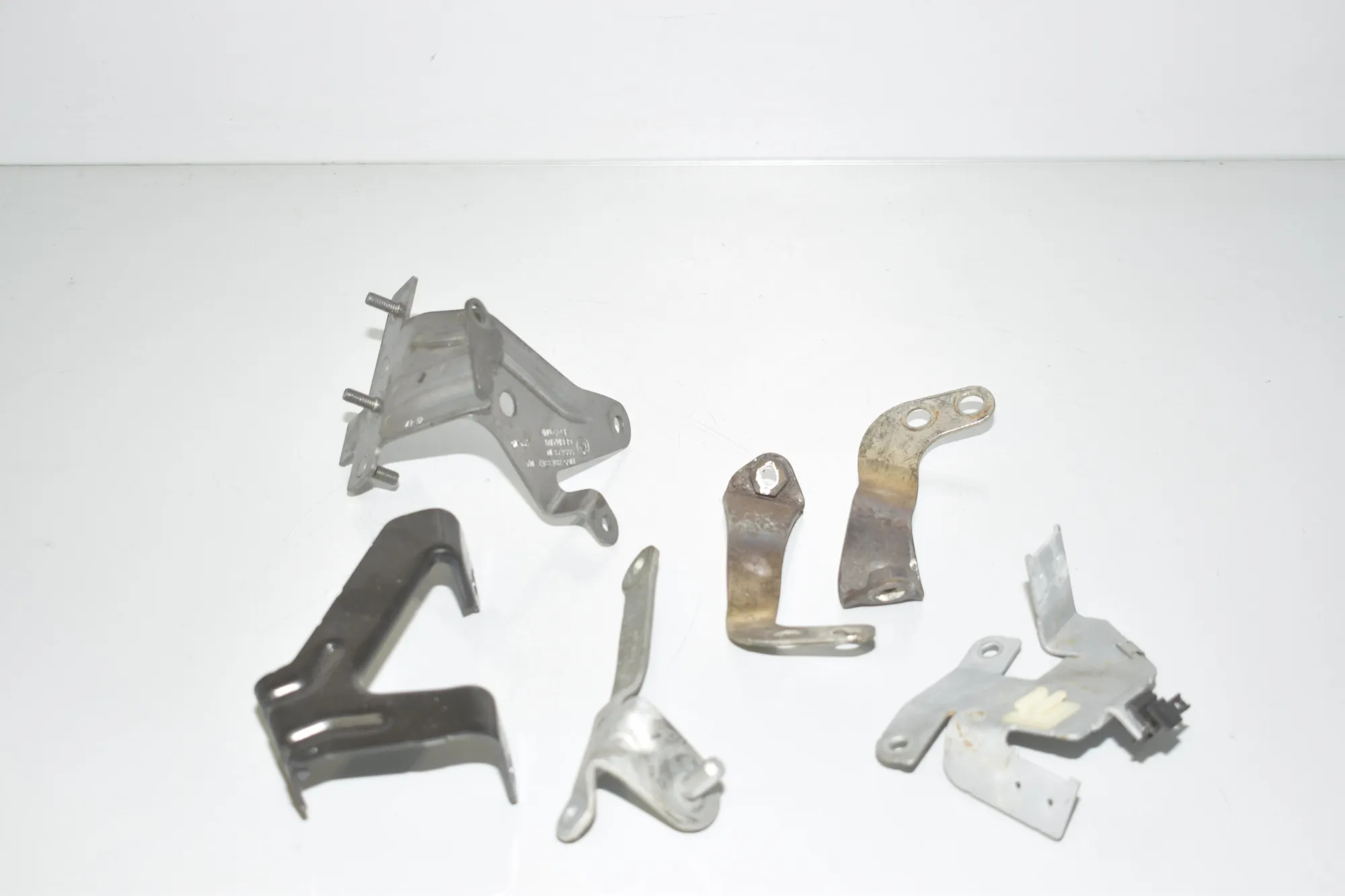 Bracket – OEM 7575460 · BMW 5 (F10) M5 2015 – 2