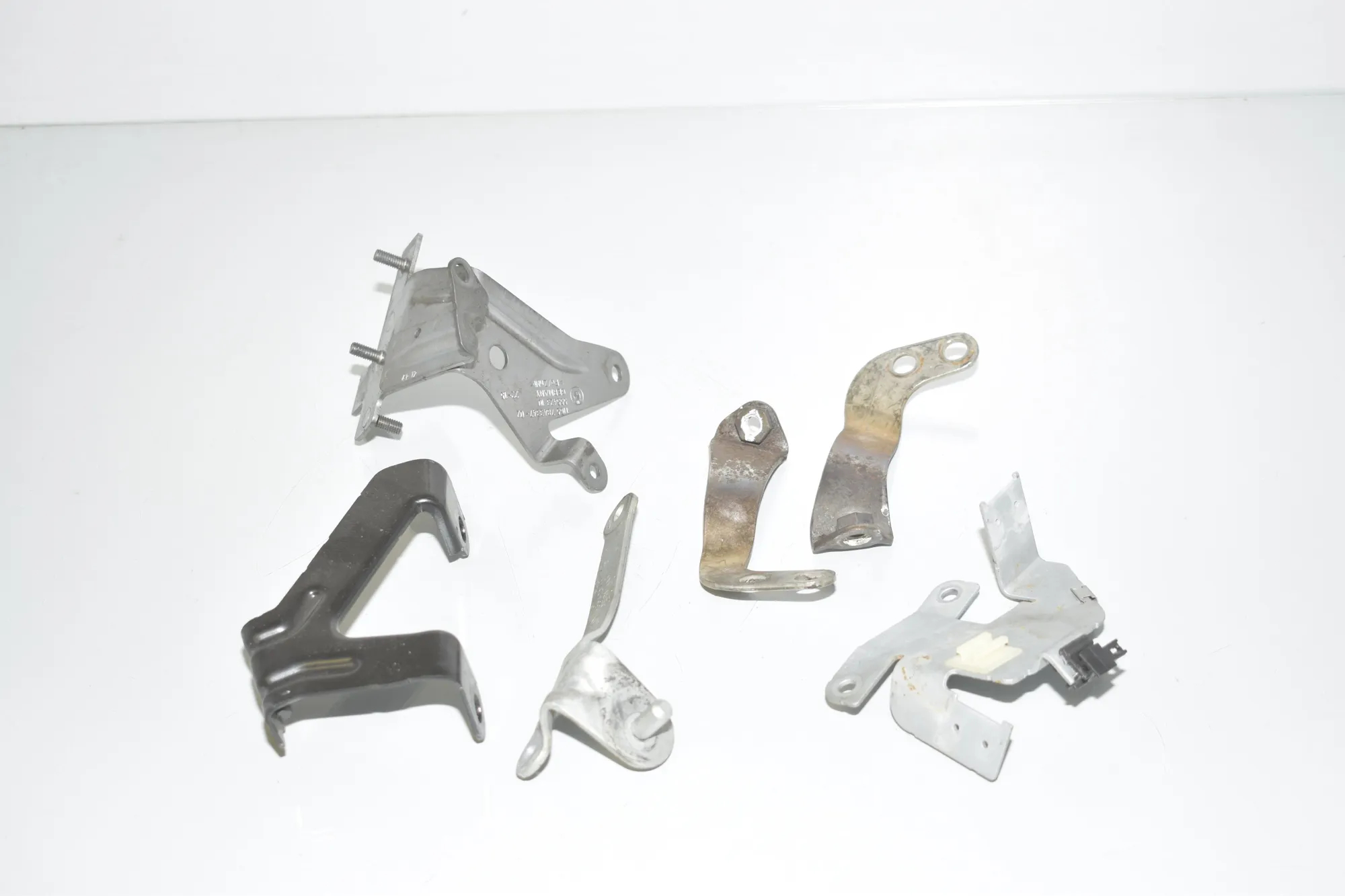 Bracket – OEM 7575460 · BMW 5 (F10) M5 2015