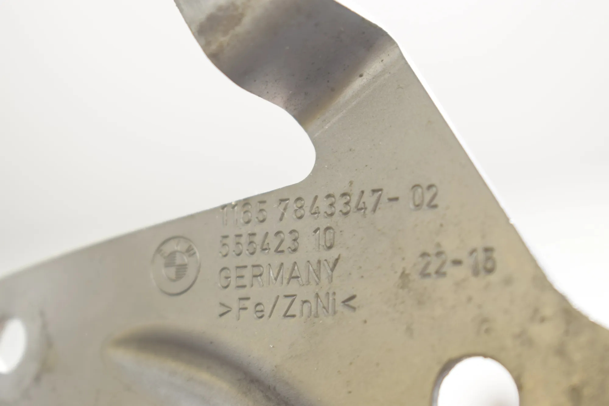 Bracket – OEM 7575460 · BMW 5 (F10) M5 2015 – 7