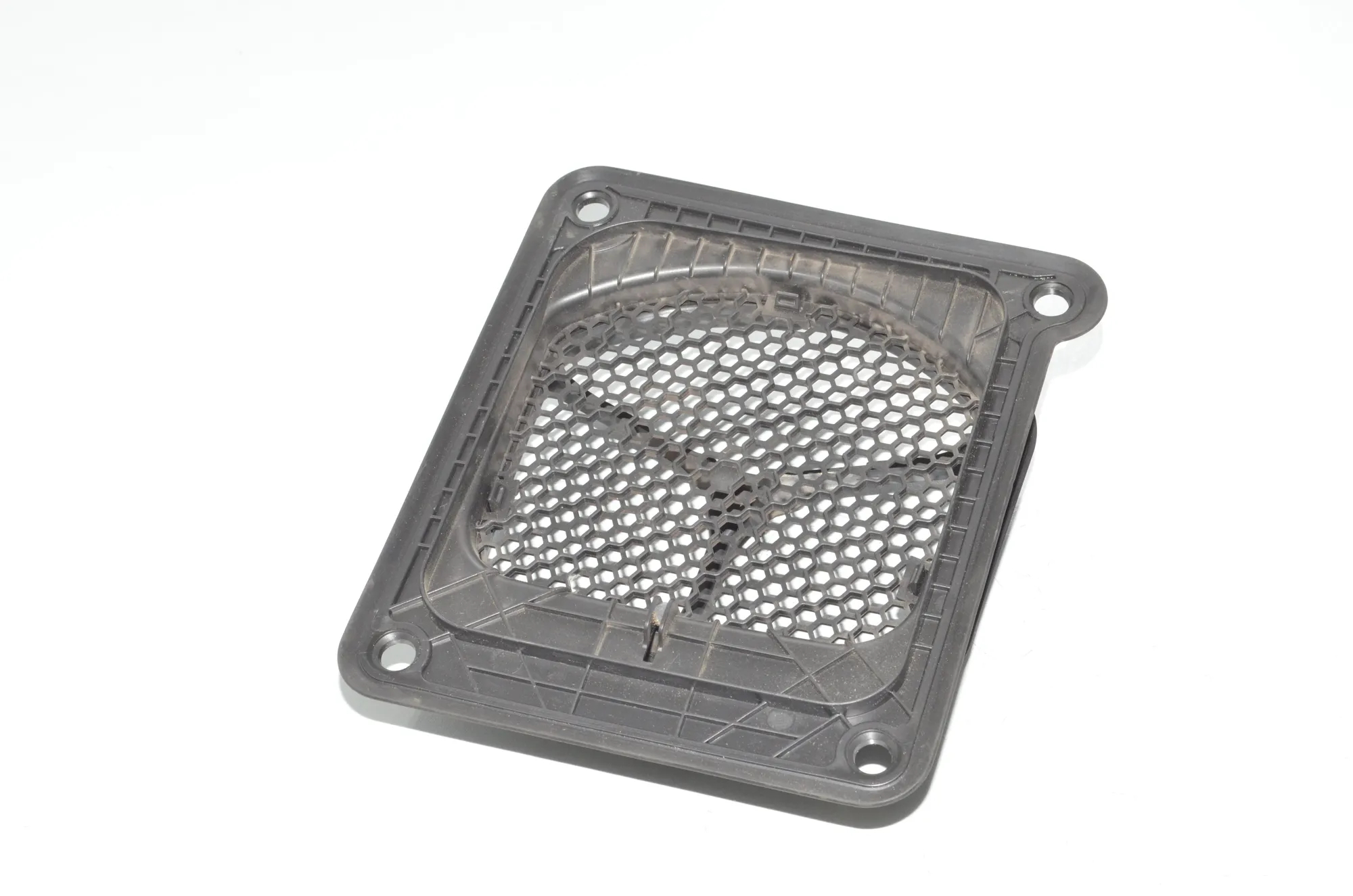 Cabin Air Intake Grille – OEM 9302950 · BMW 2 Active Tourer (F45) 220 d 2015 – 3