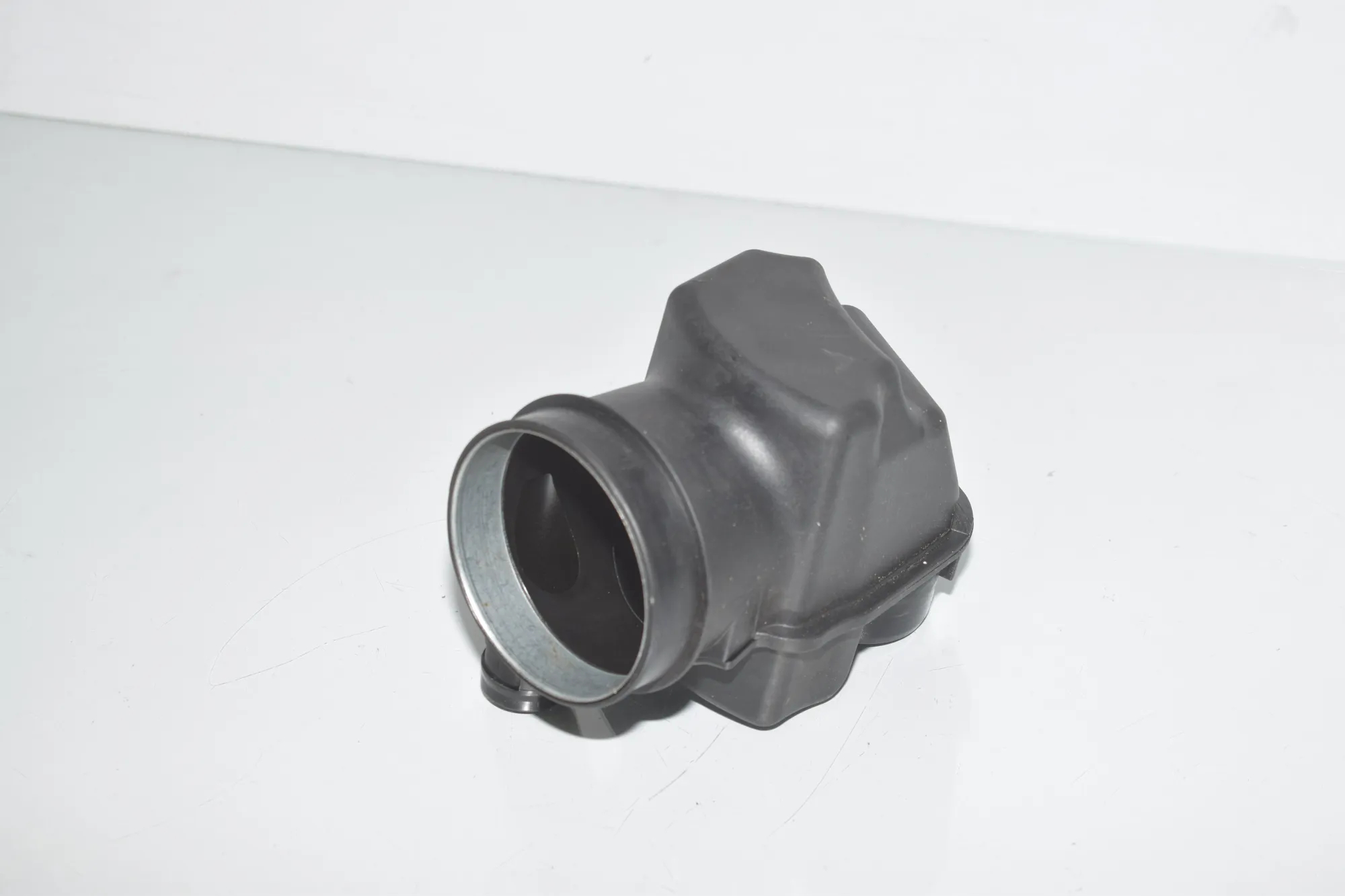 Air Intake Hose Pipe – OEM 7843277 · BMW 5 (F10) M5 2015 – 4
