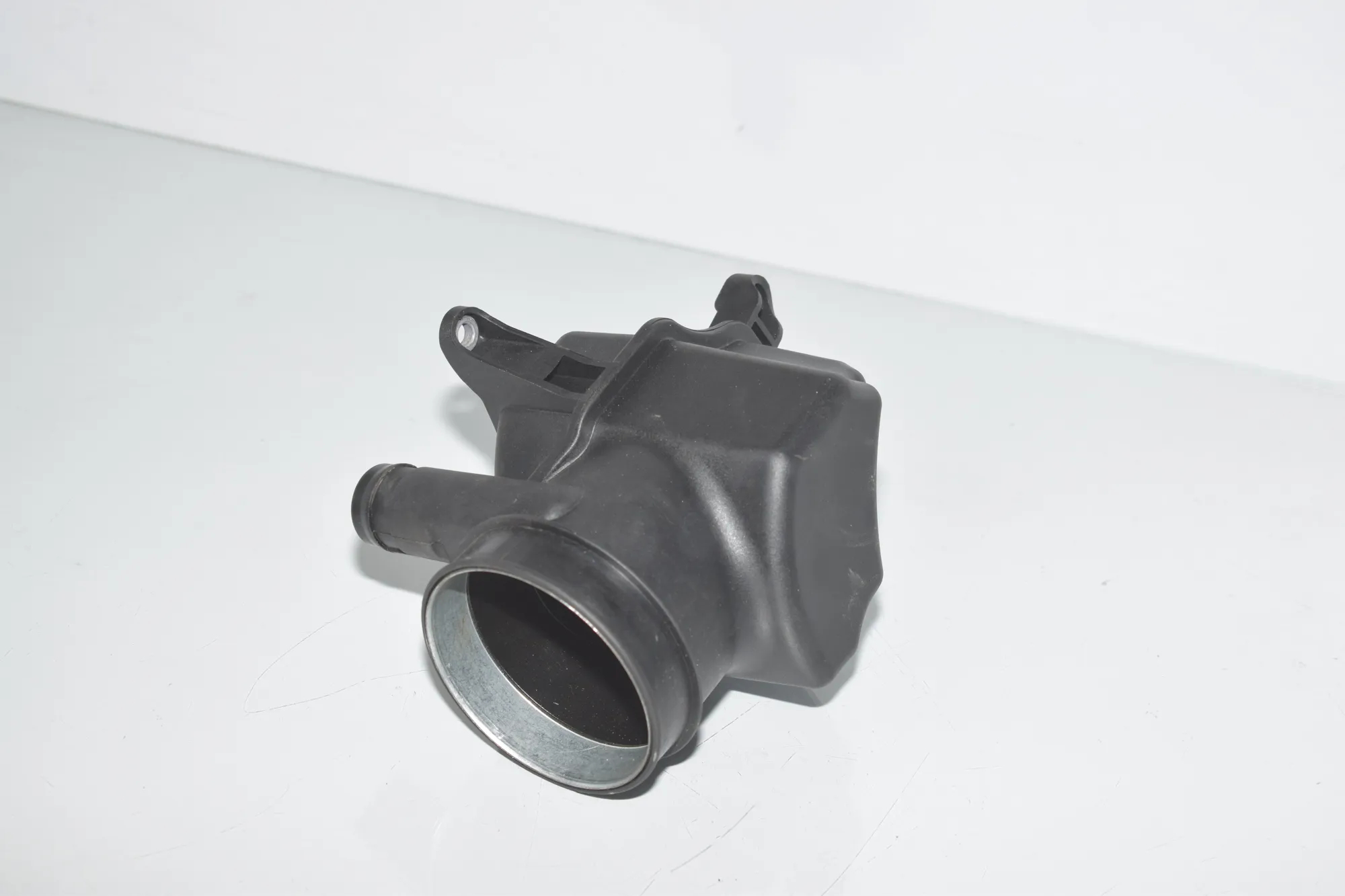 Air Intake Hose Pipe – OEM 7843277 · BMW 5 (F10) M5 2015 – 3